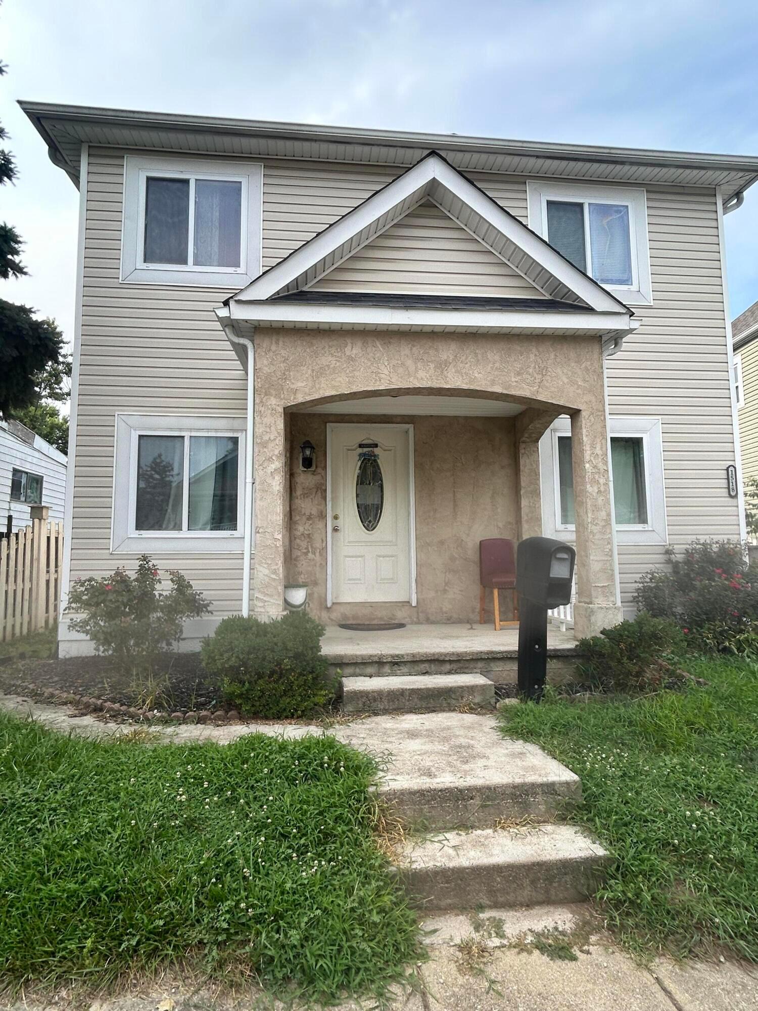 1518 Walsh Avenue Property Photo 1