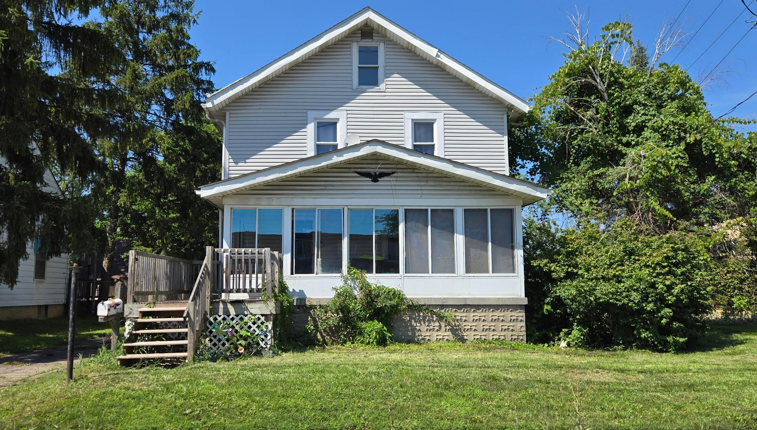 2076 Agler Road Property Photo 1