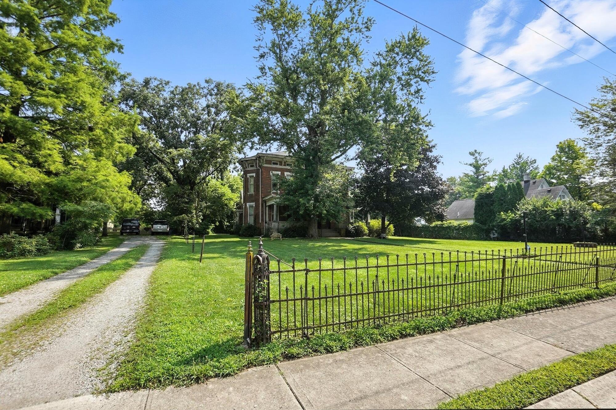 116 S Church Street Property Photo 1