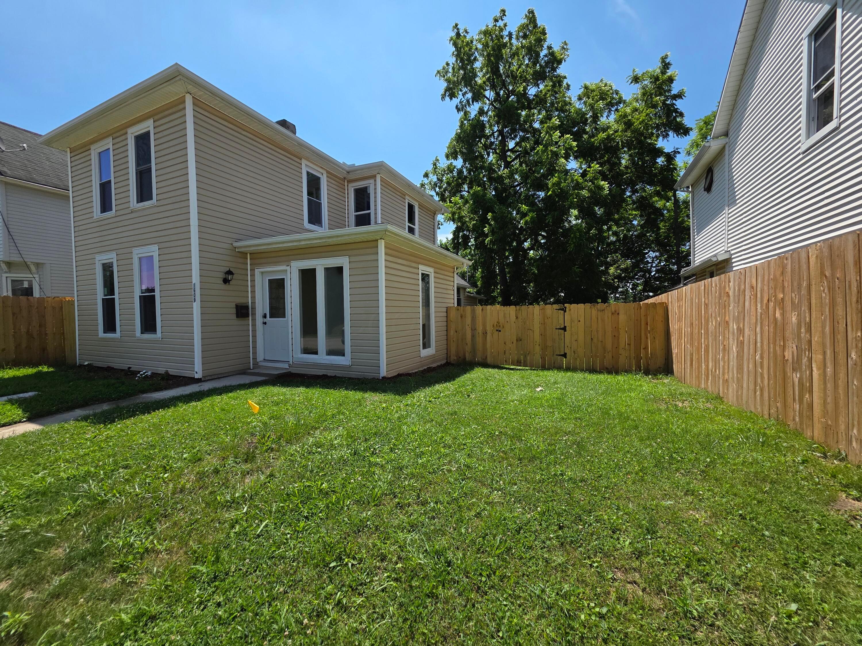 1609 Irwin Avenue Property Photo 2