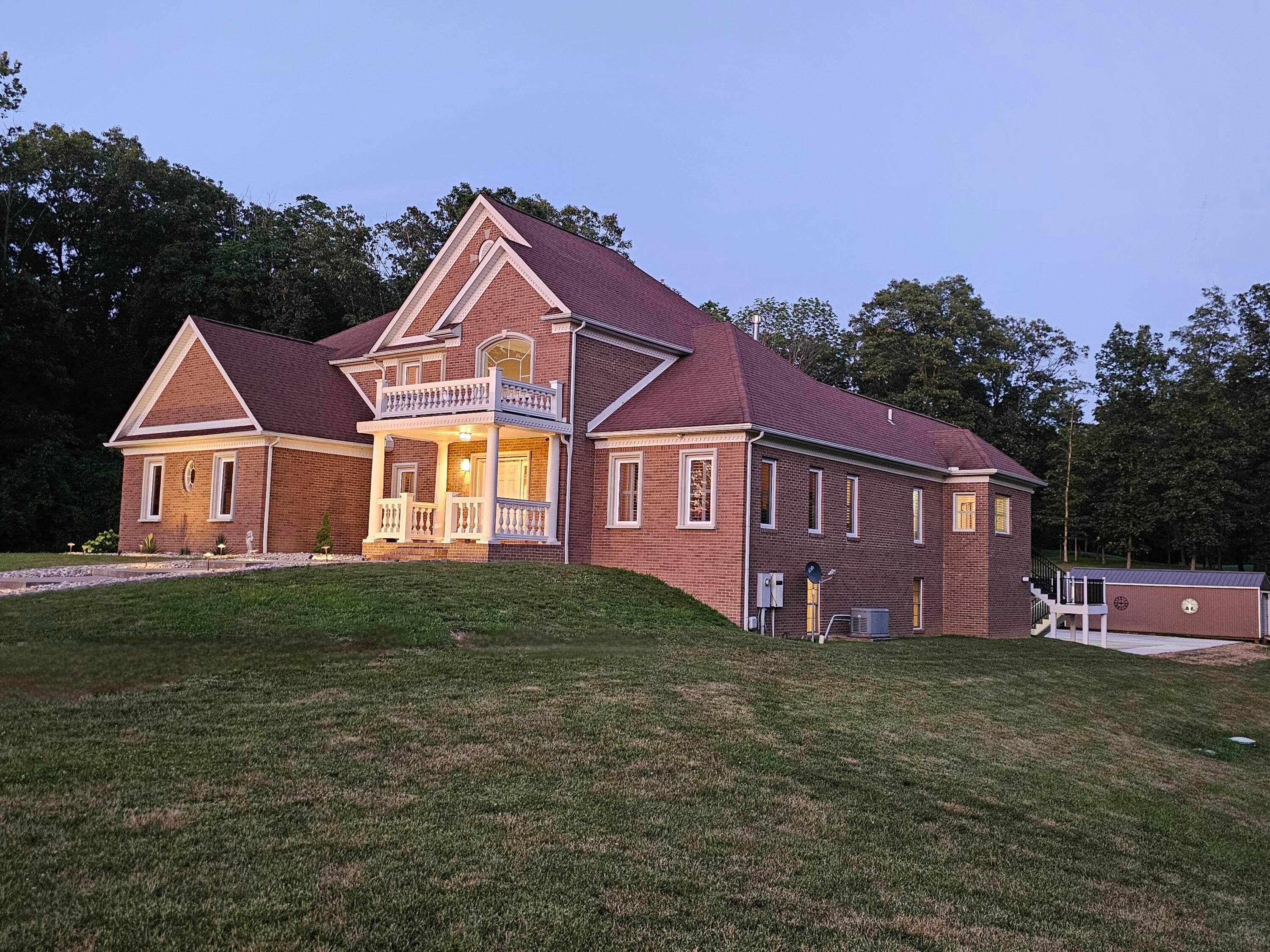 6635 Limes Road Se Property Photo 1
