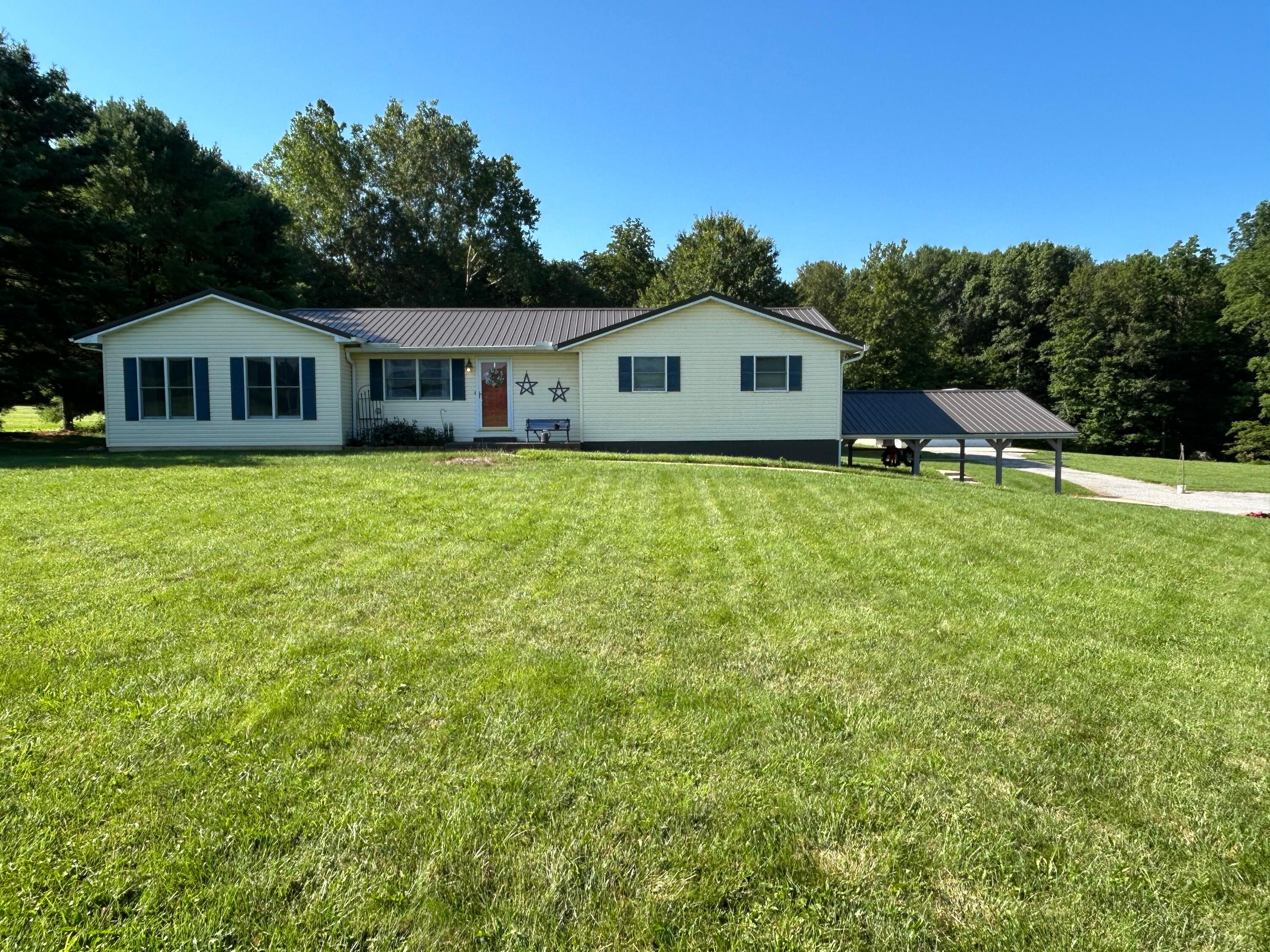9625 Twp. Rd. 83 Property Photo 1