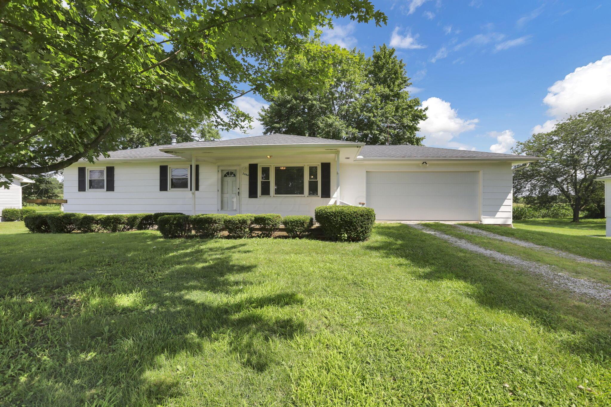 2444 Lancaster Thornville Road Ne Property Photo 1