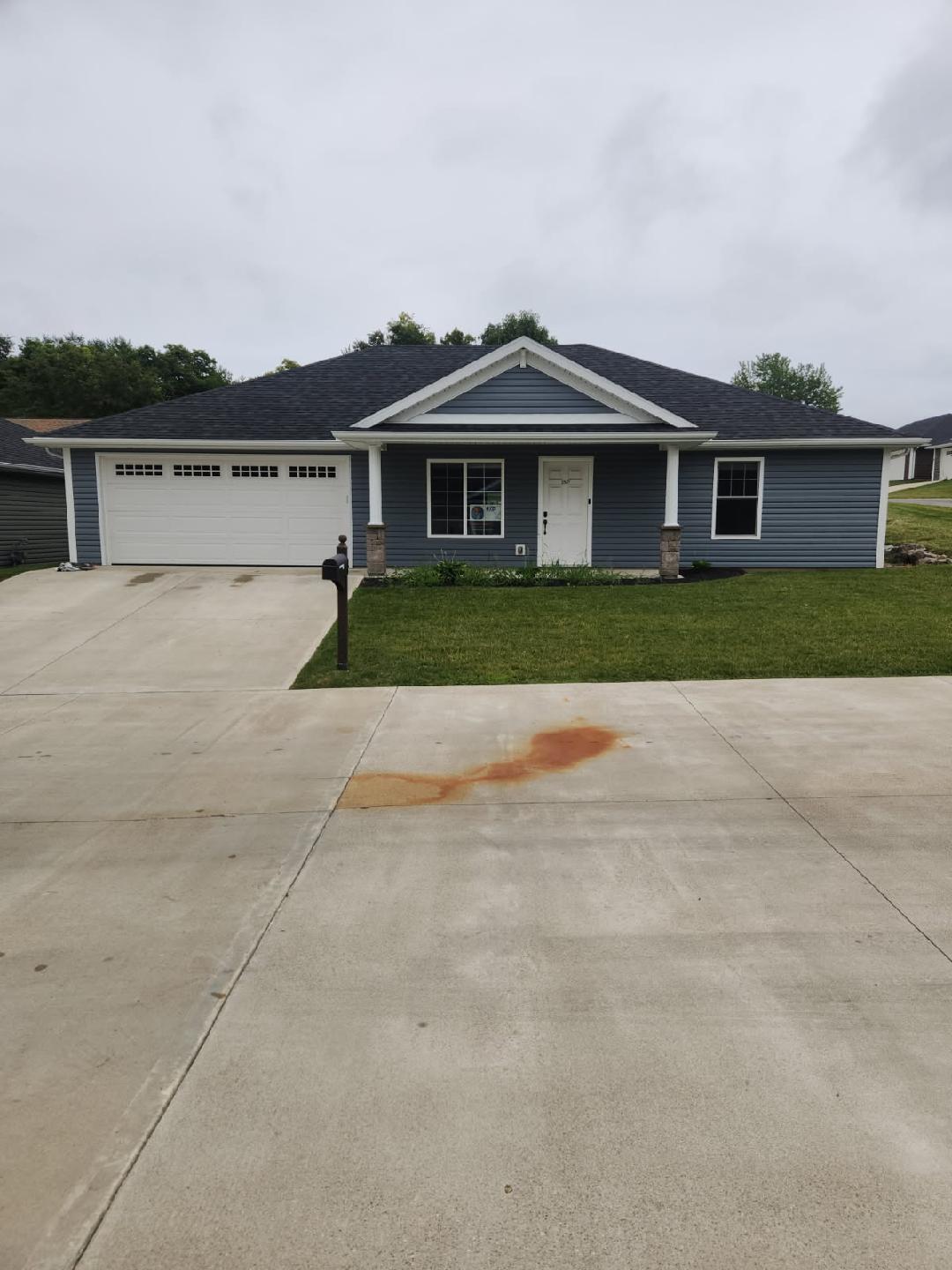 1537 Eagle Street, 10 Property Photo 1