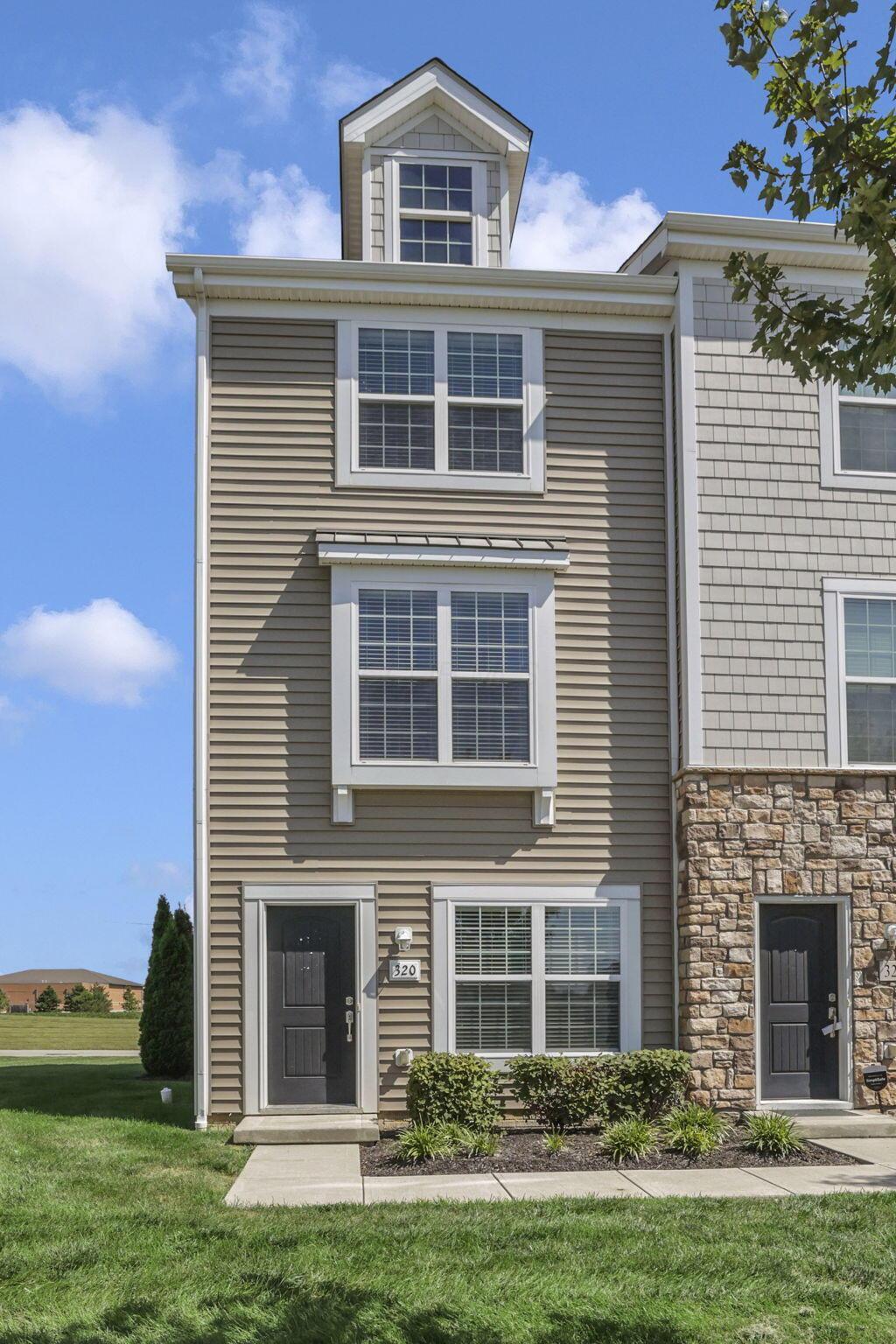 320 Autumn Ridge Circle Property Photo 1