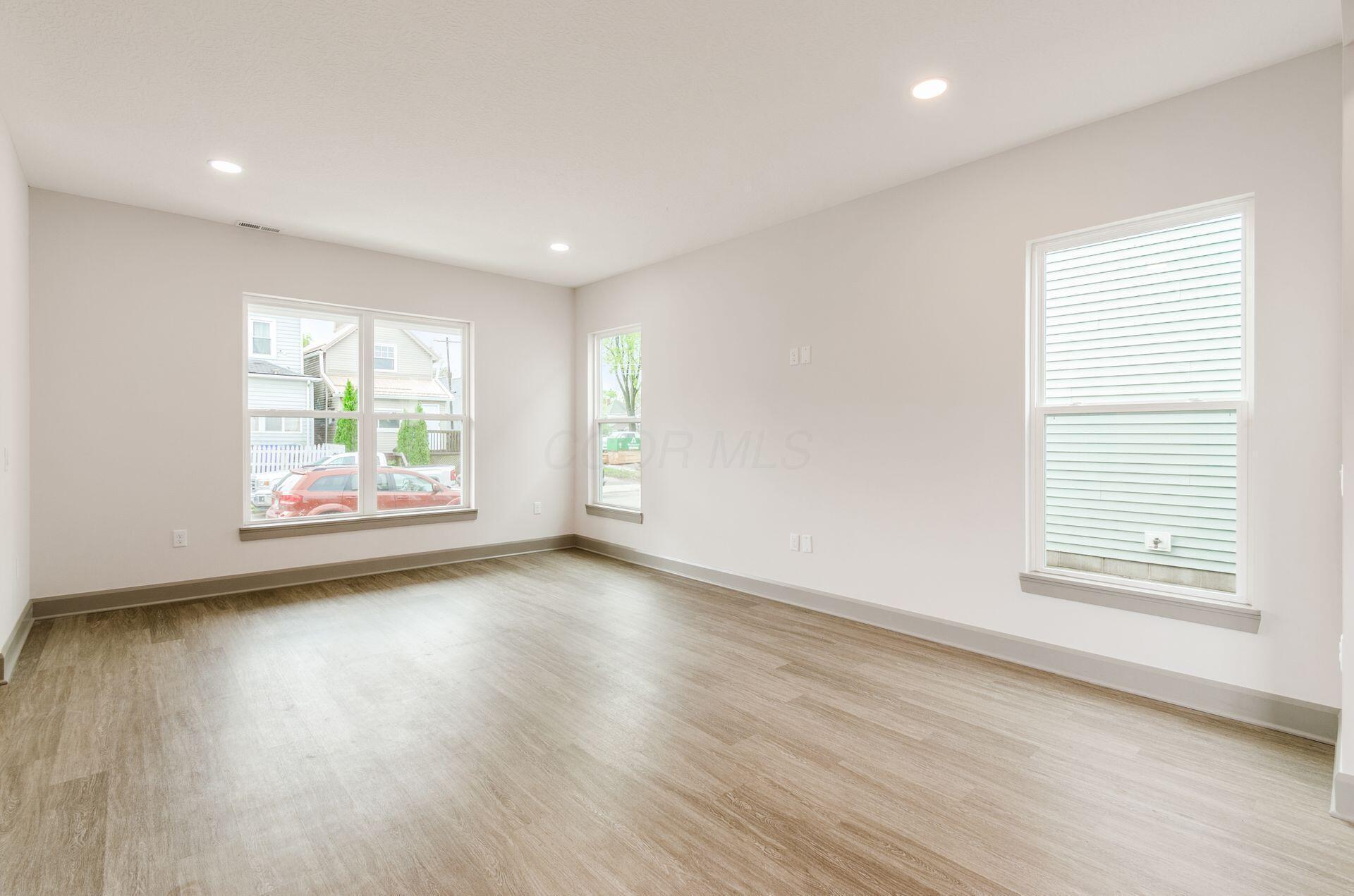 1446 Wendell Avenue Property Photo 12