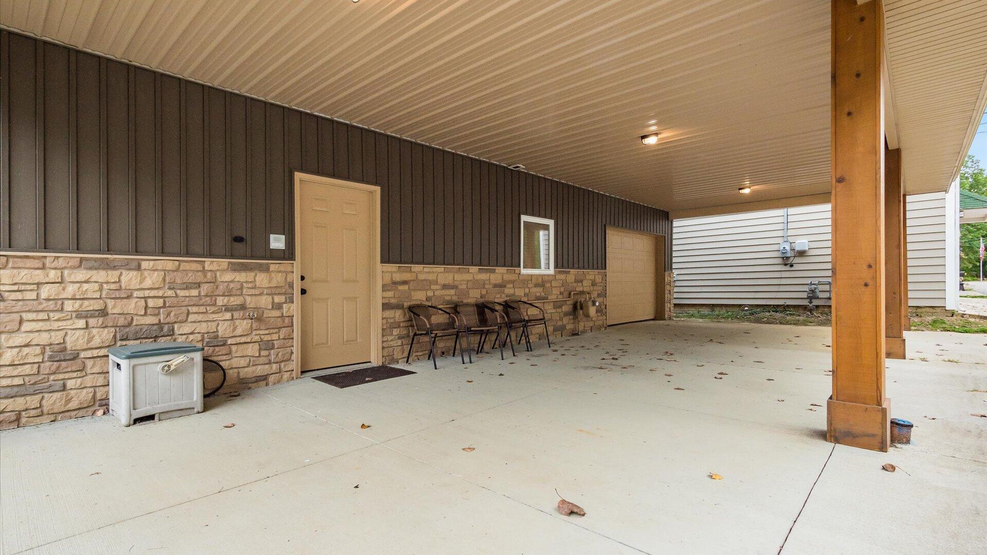 12610 West Bank Drive Ne Property Photo 43