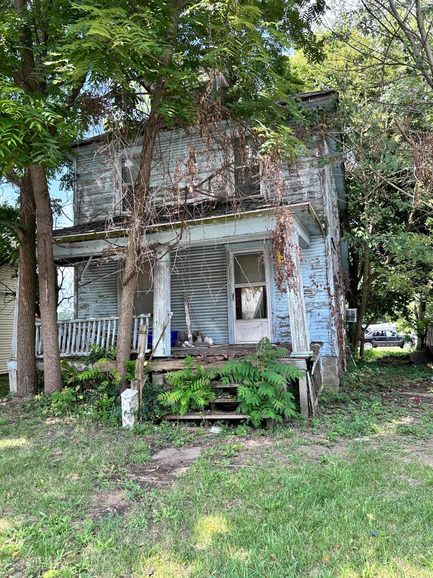 891 N Main Street Property Photo 1