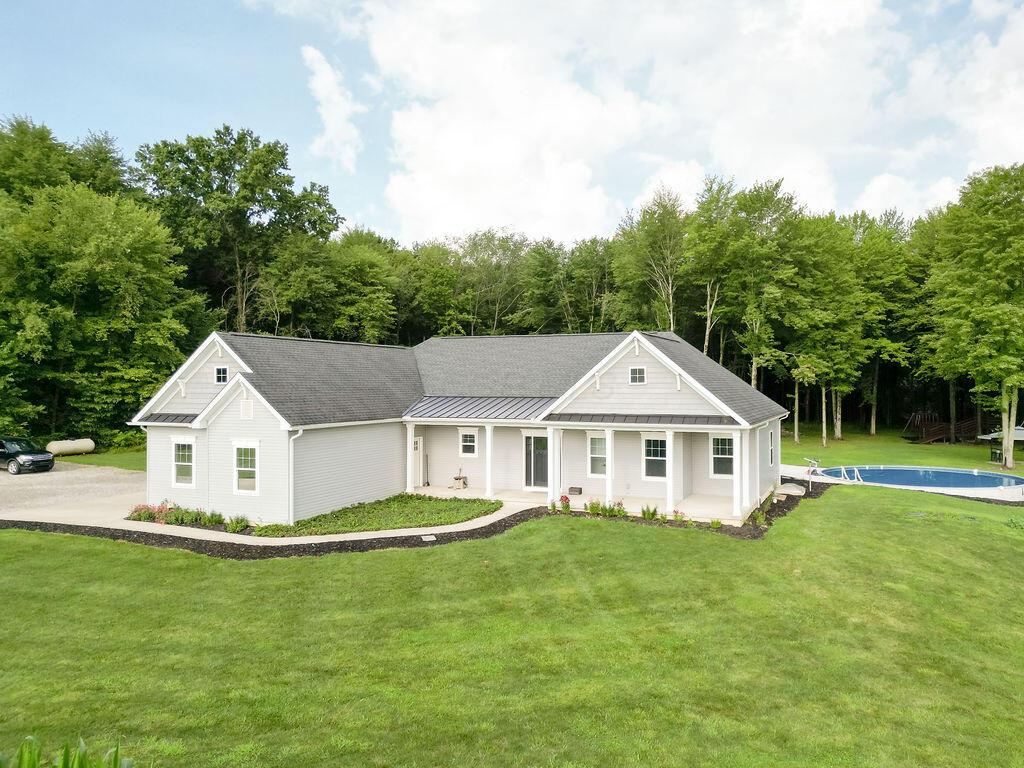11901 Dunham Road Property Photo 1