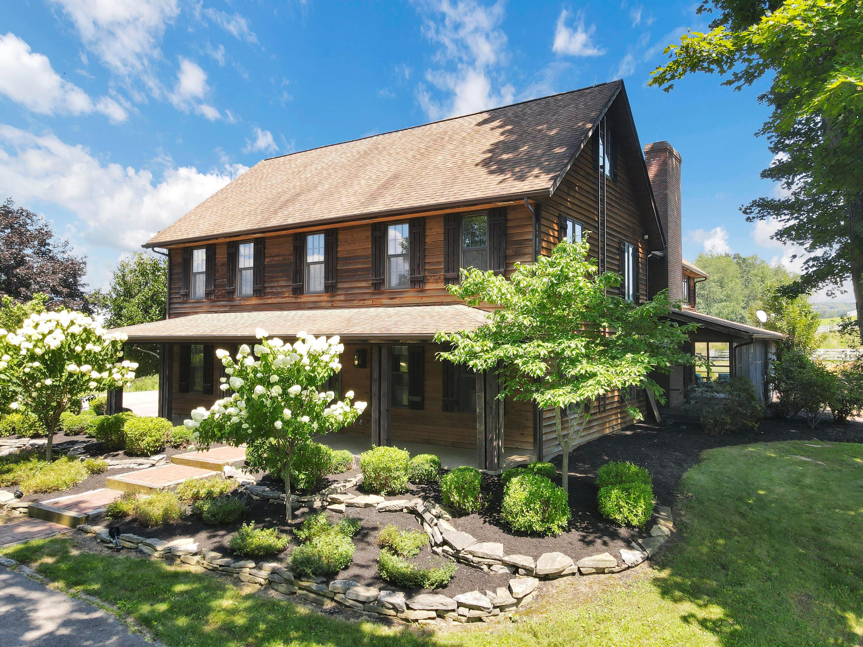 3286 Licking Valley Road Ne Property Photo 1