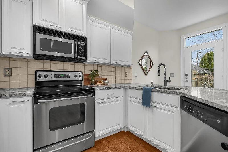 979 Pennsylvania Avenue Property Photo 15