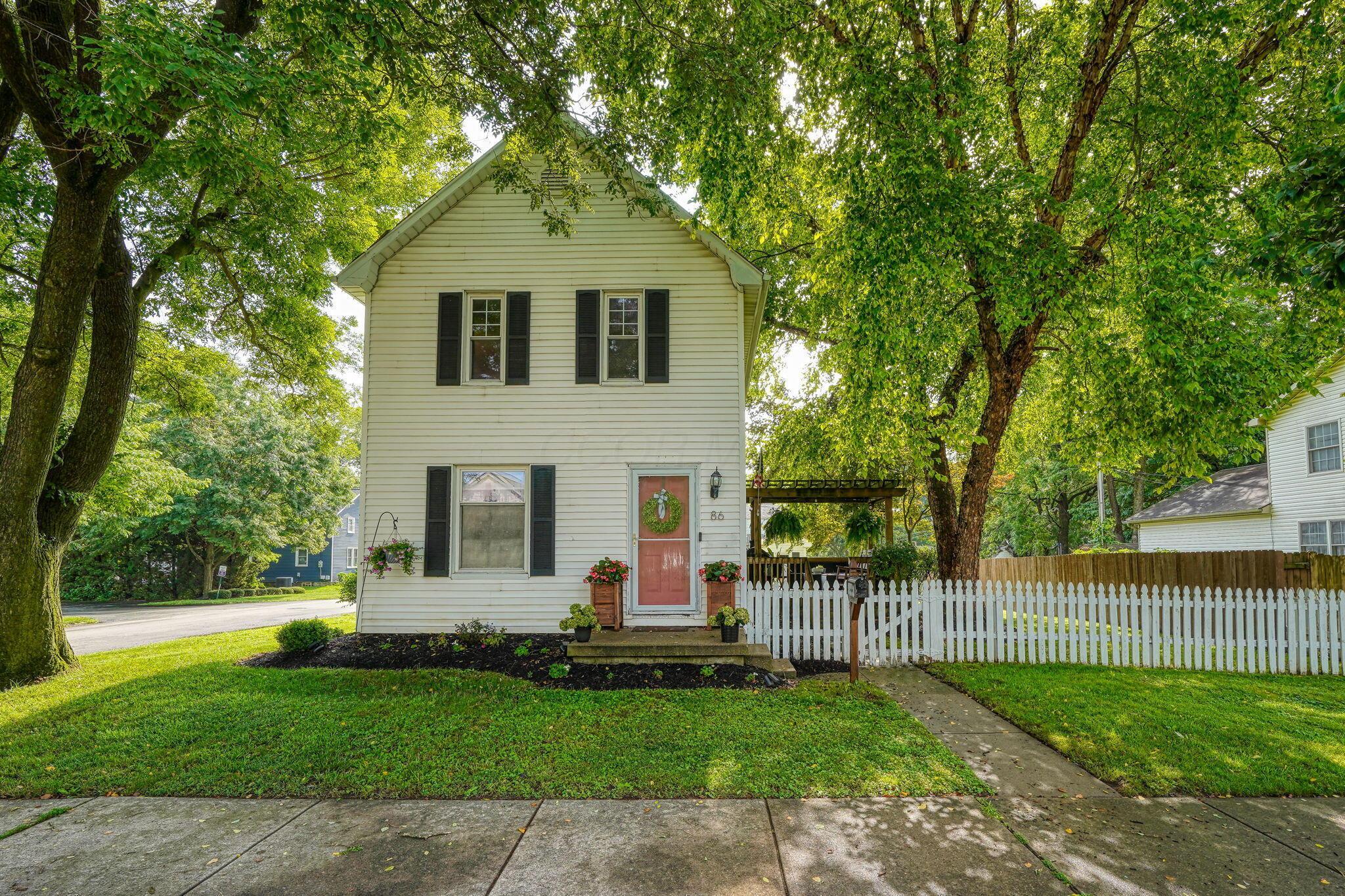 86 Hill Road N Property Photo 1
