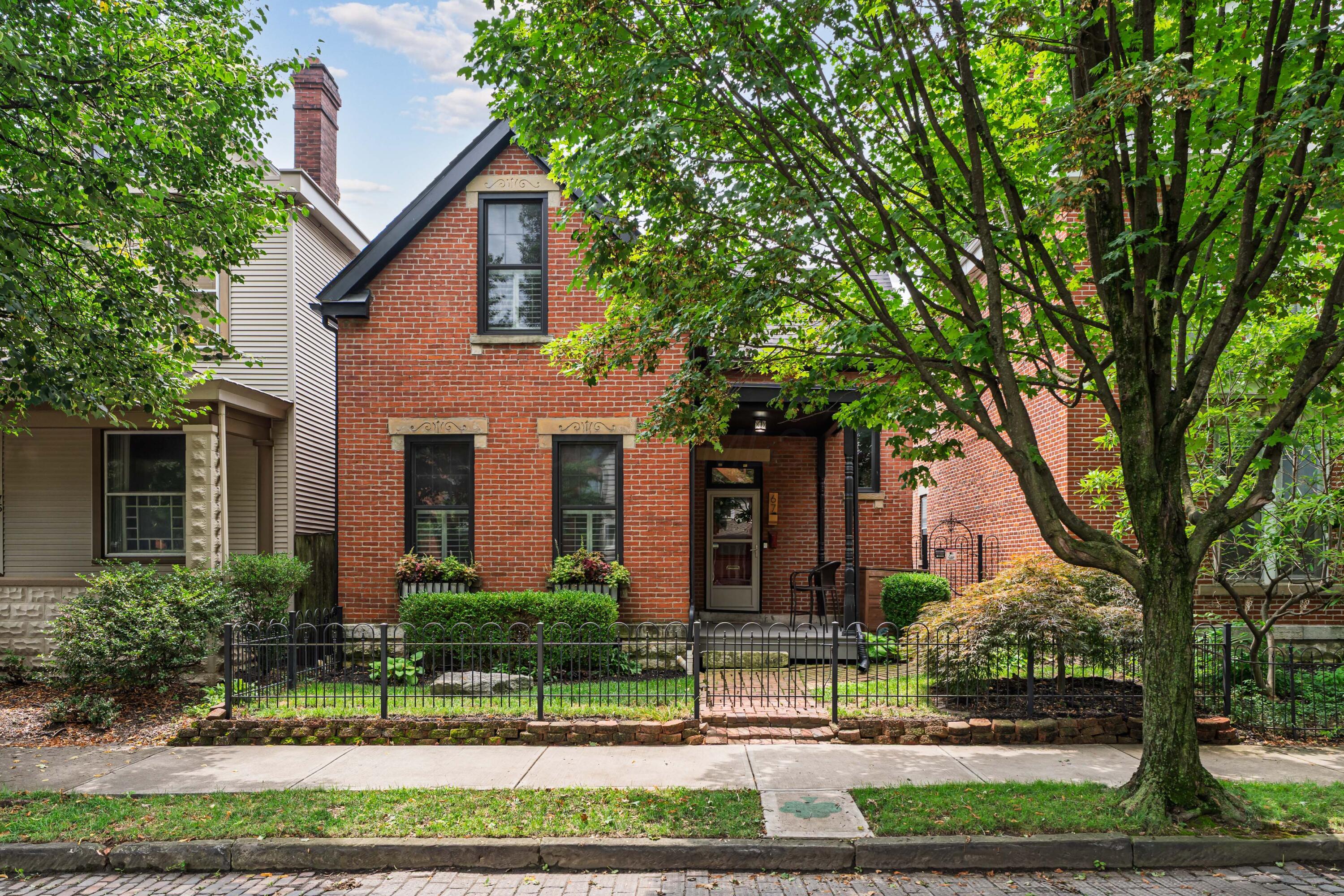 67 E Mithoff Street Property Photo 1
