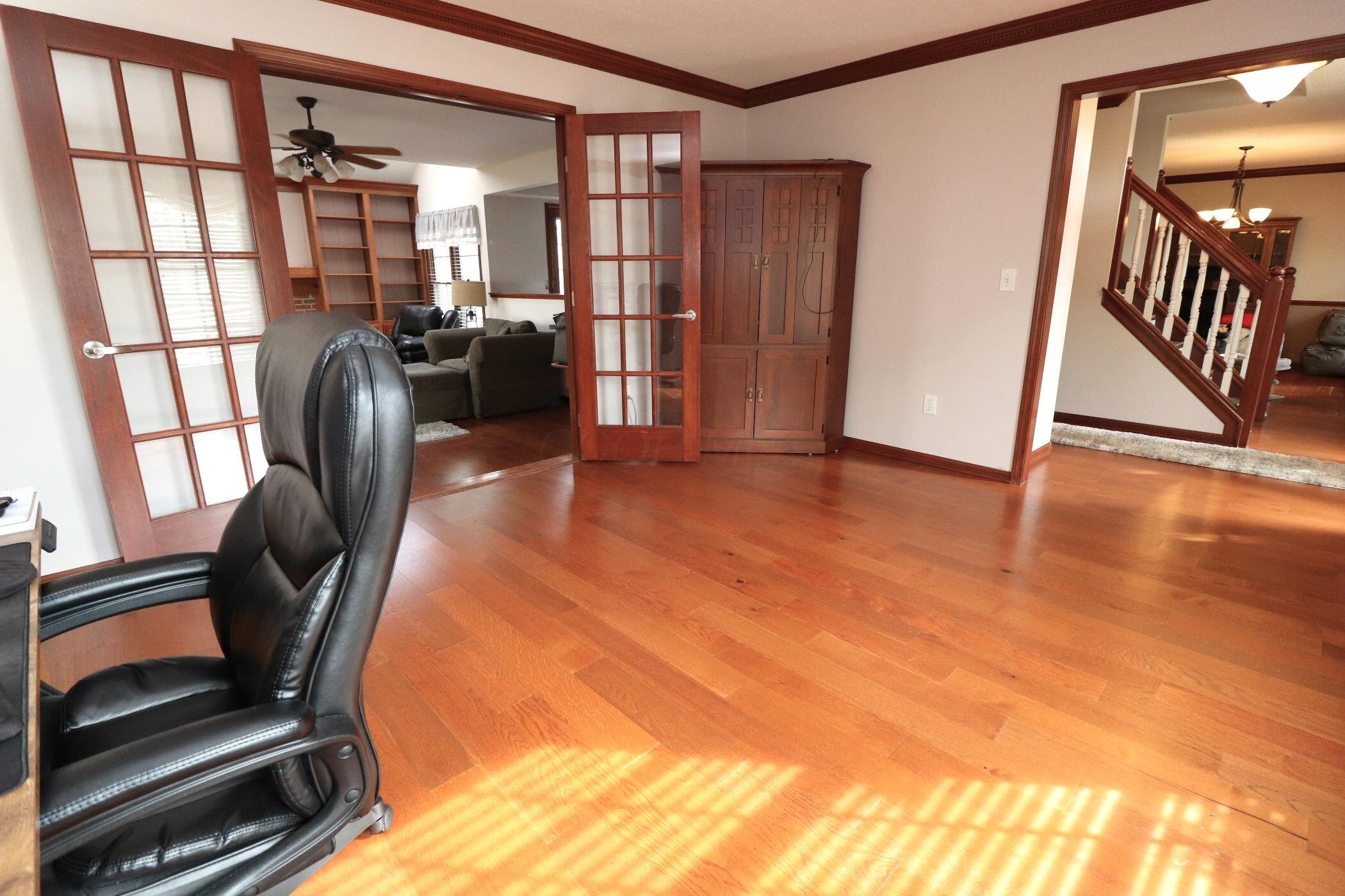 6430 Rossmore Lane Property Photo 12