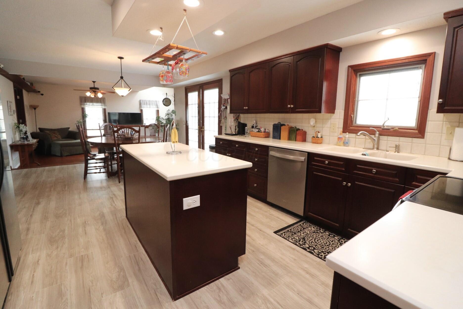 6430 Rossmore Lane Property Photo 22