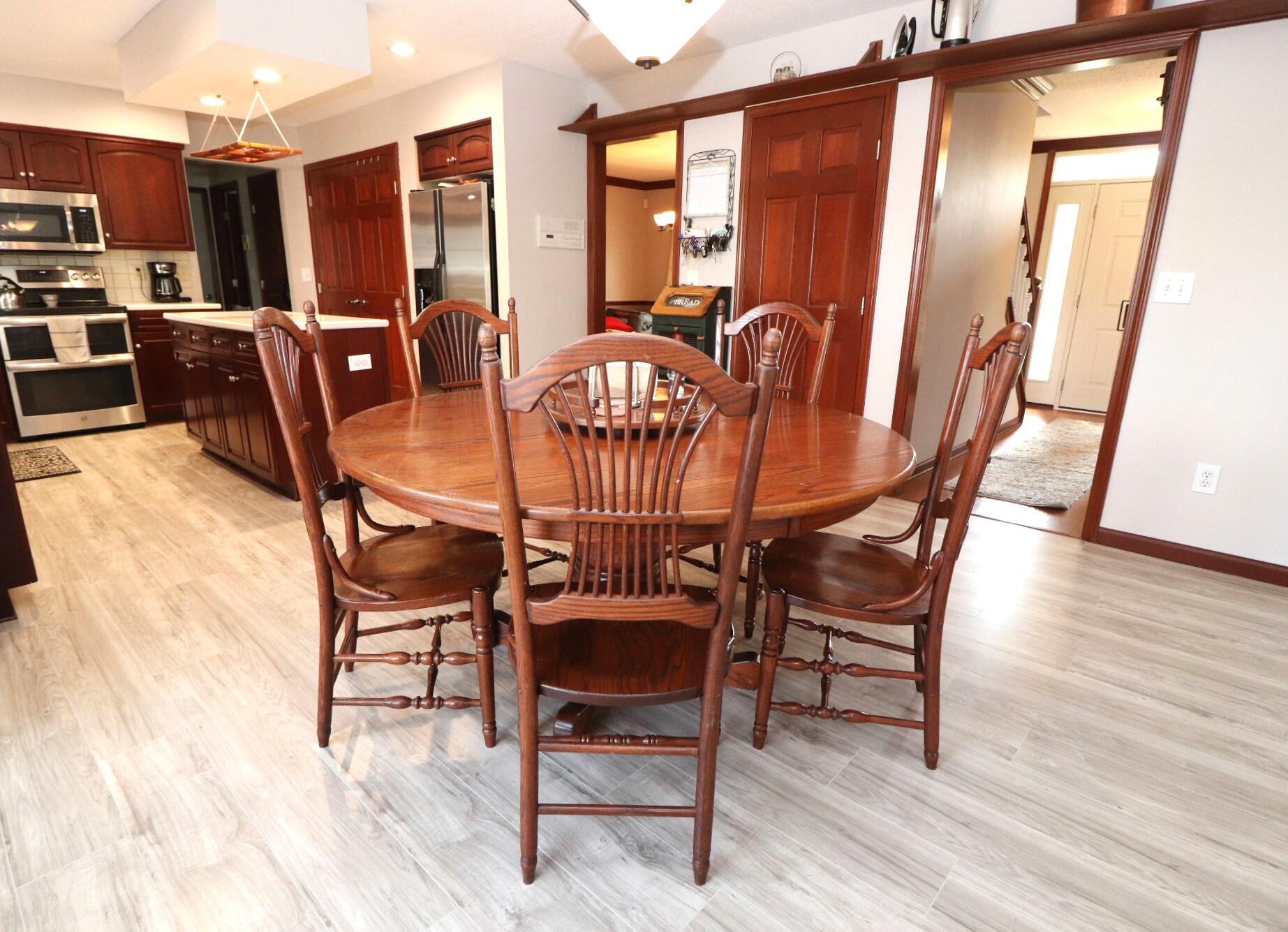 6430 Rossmore Lane Property Photo 23