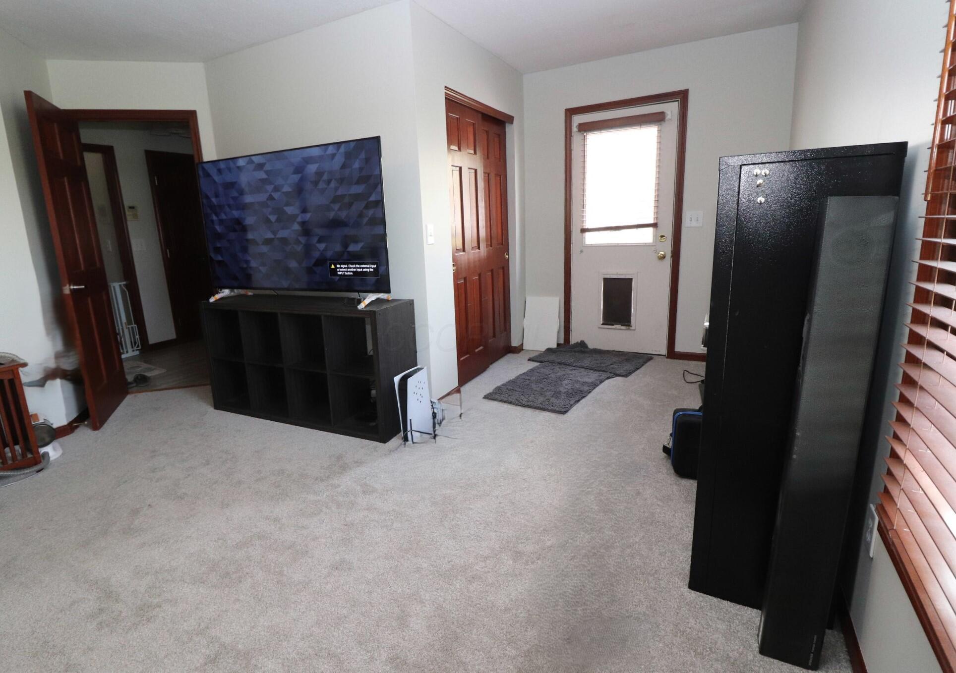 6430 Rossmore Lane Property Photo 32