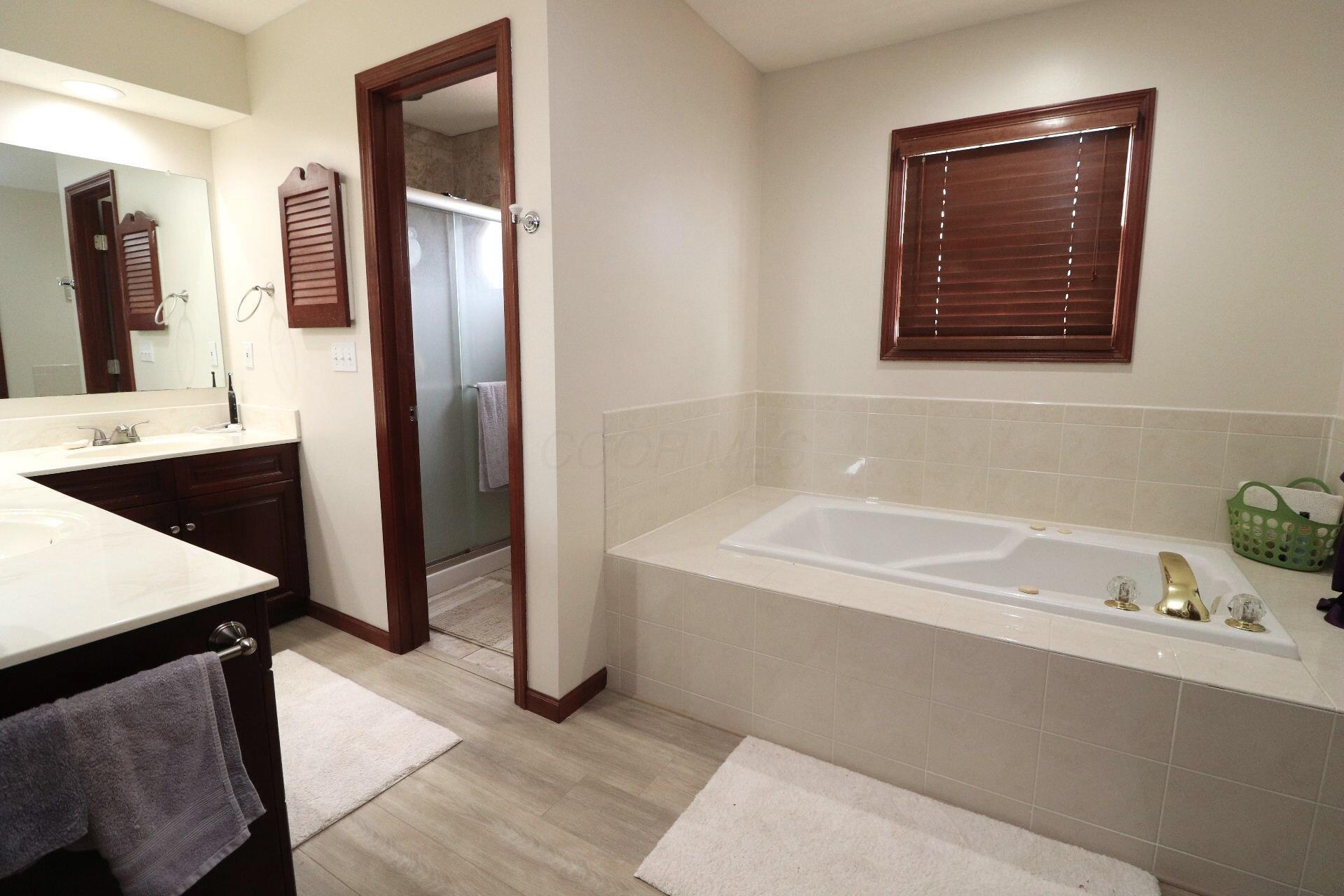 6430 Rossmore Lane Property Photo 36