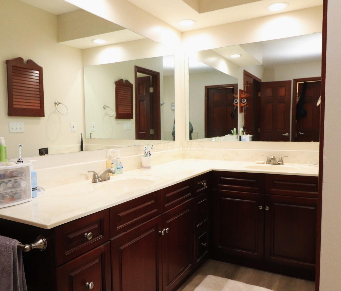 6430 Rossmore Lane Property Photo 37