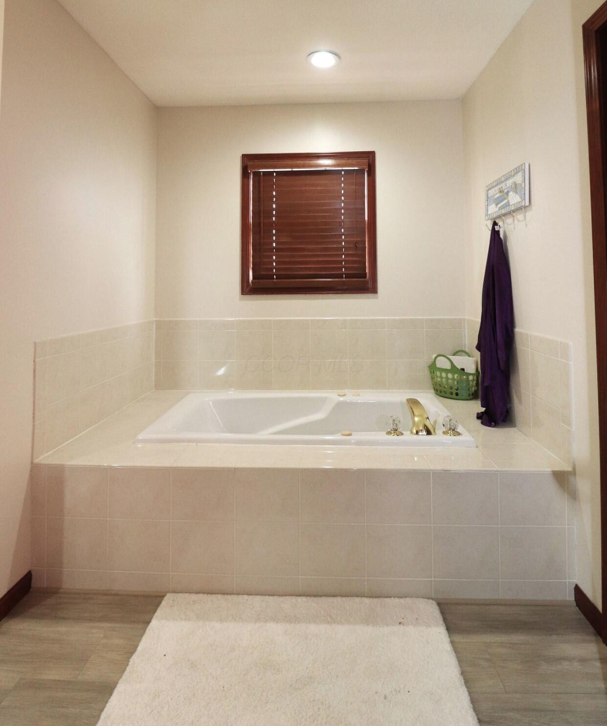 6430 Rossmore Lane Property Photo 40