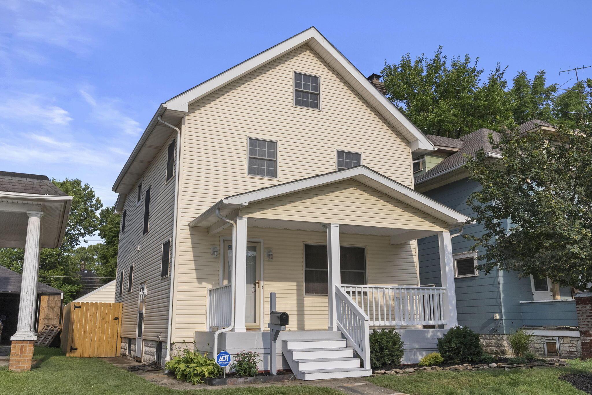 212 S Burgess Avenue Property Photo 1