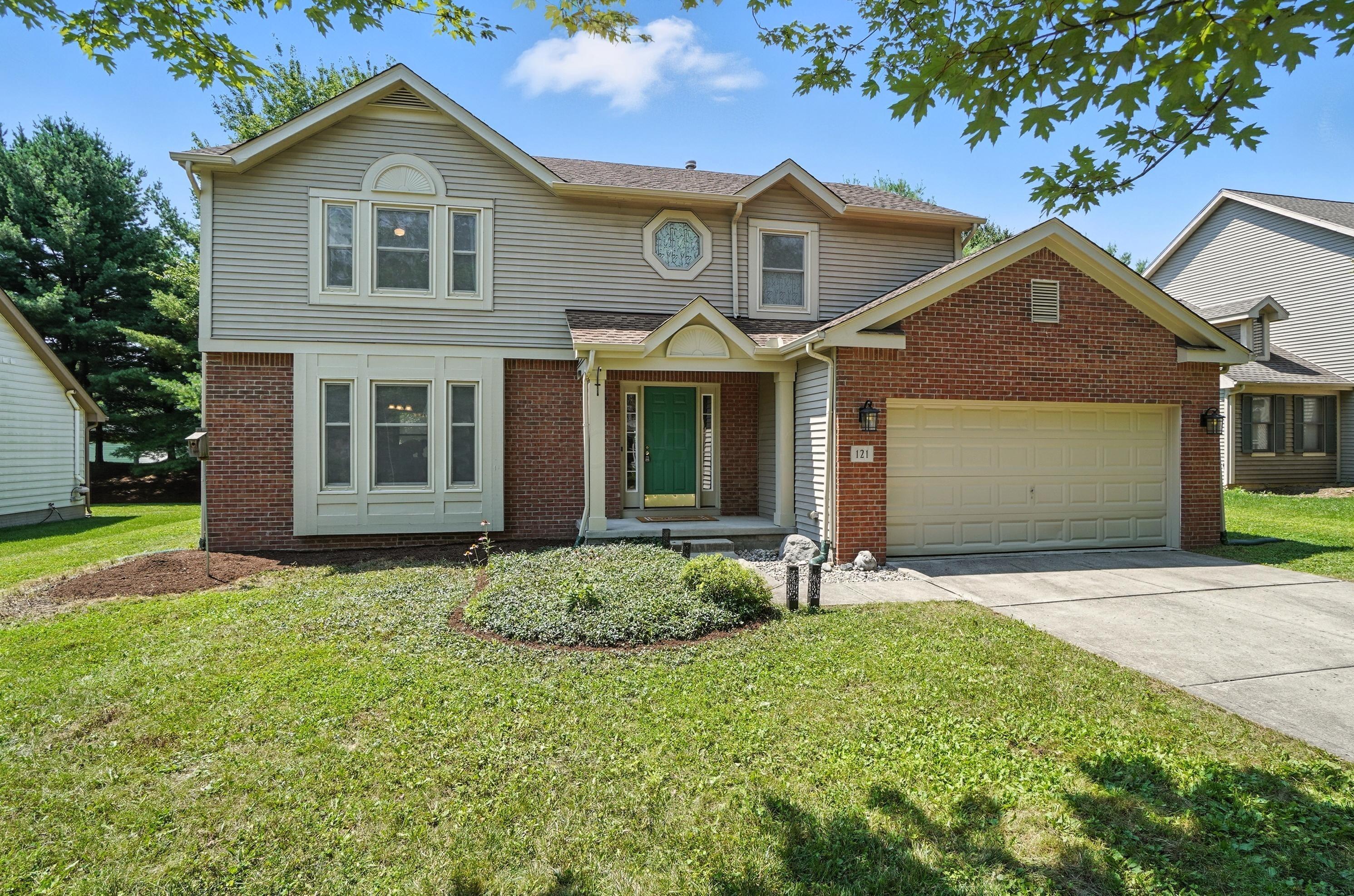 121 Wicklow Drive Property Photo 1