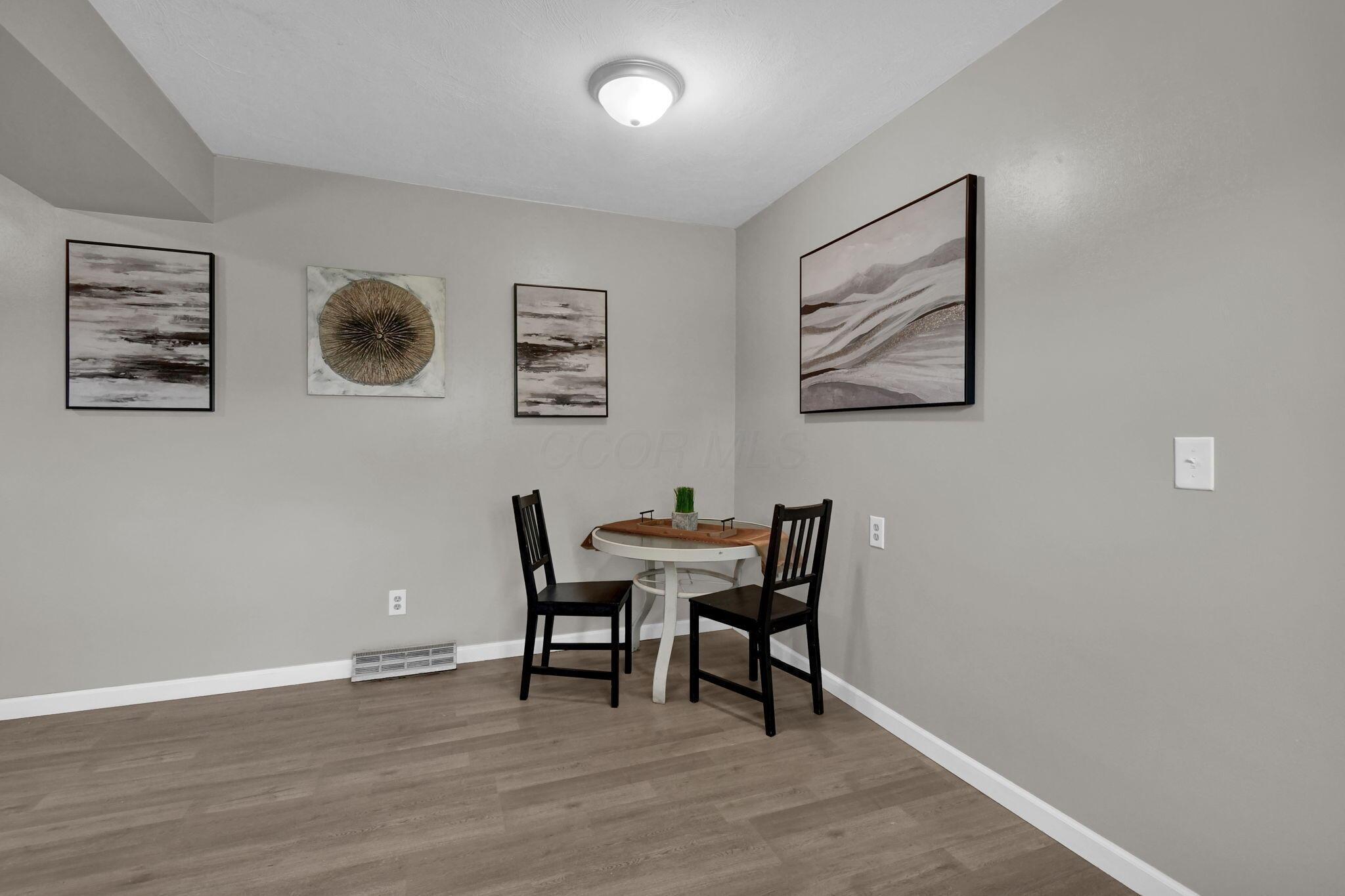 5227 Ivyhurst Drive Property Photo 14
