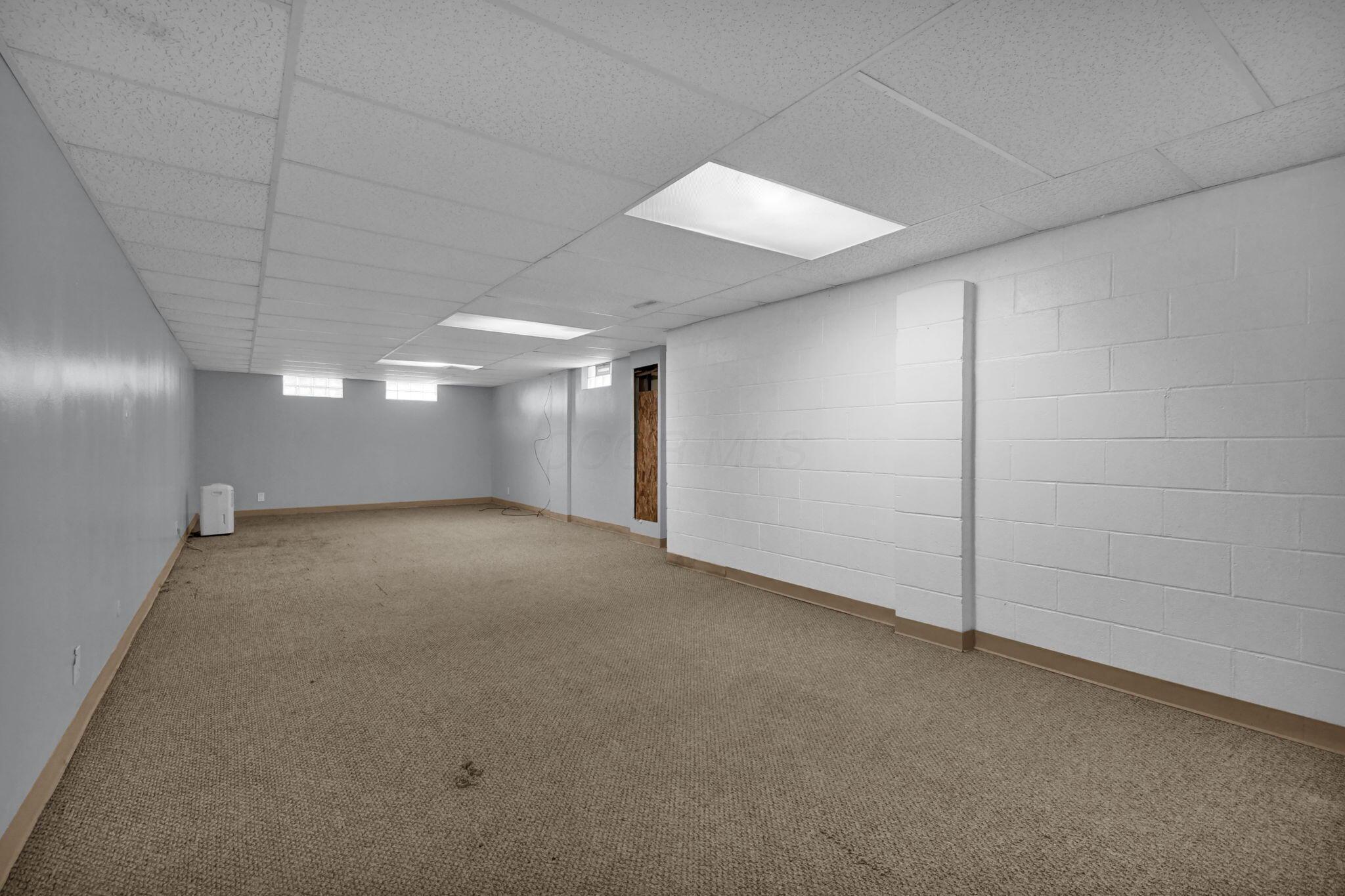 5227 Ivyhurst Drive Property Photo 24
