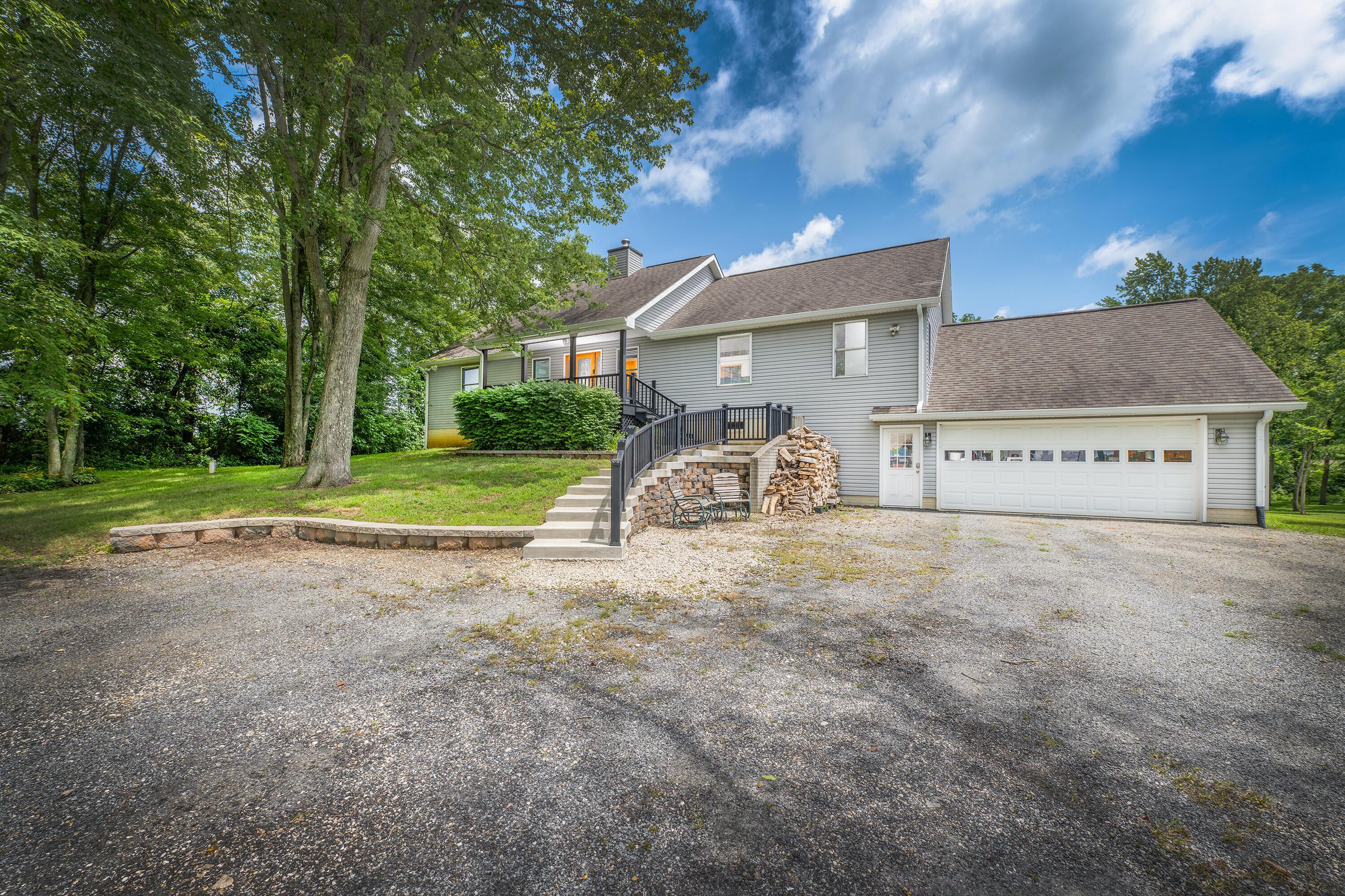 5635 Van Fossen Road Property Photo 1