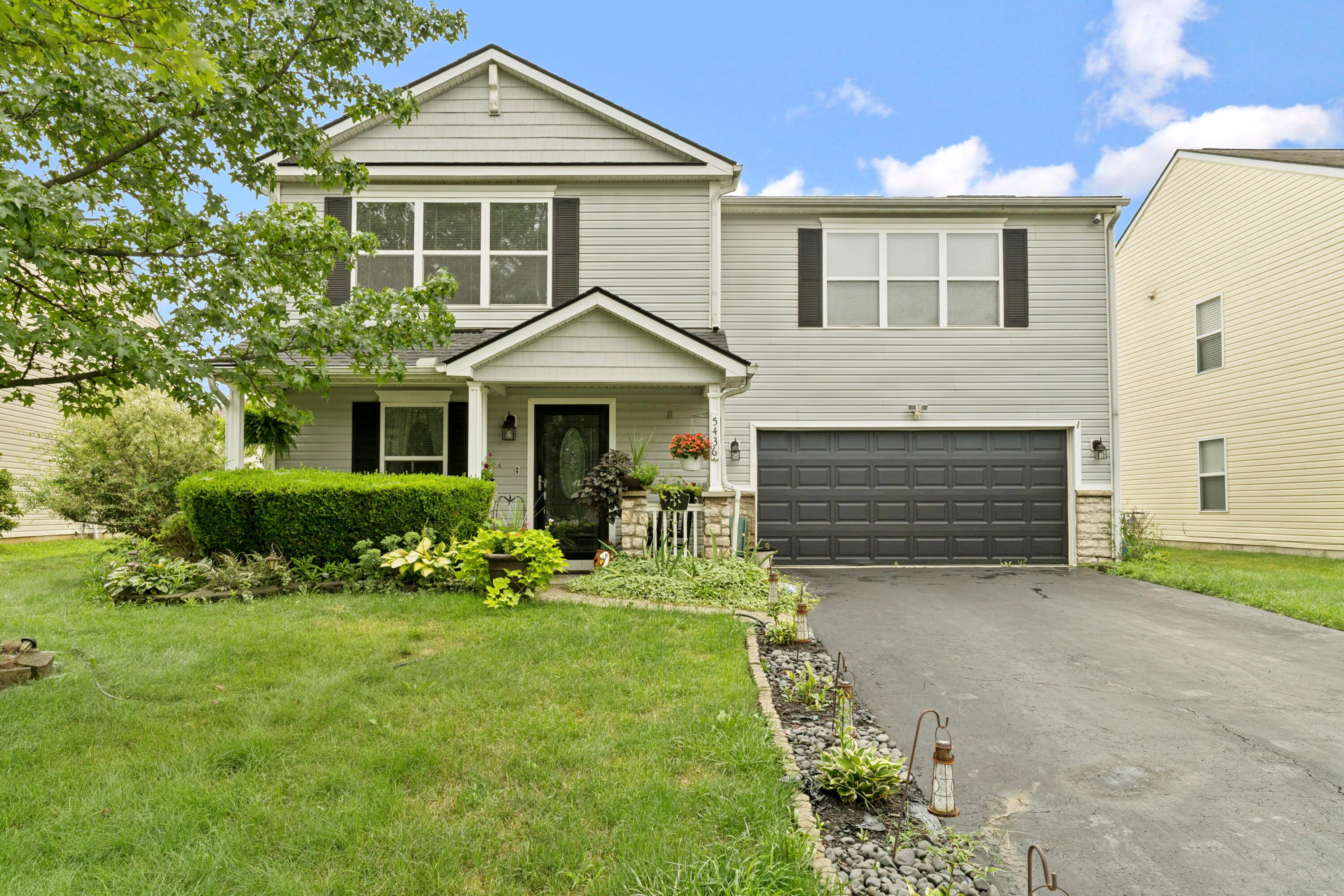 5436 Englecrest Drive Property Photo 1