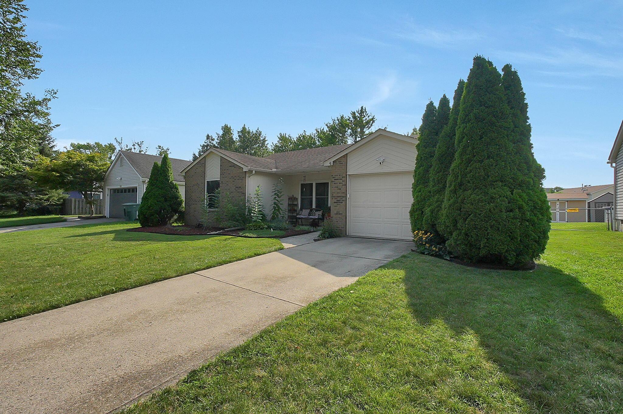 5945 Meadowsglen Drive Property Photo 6
