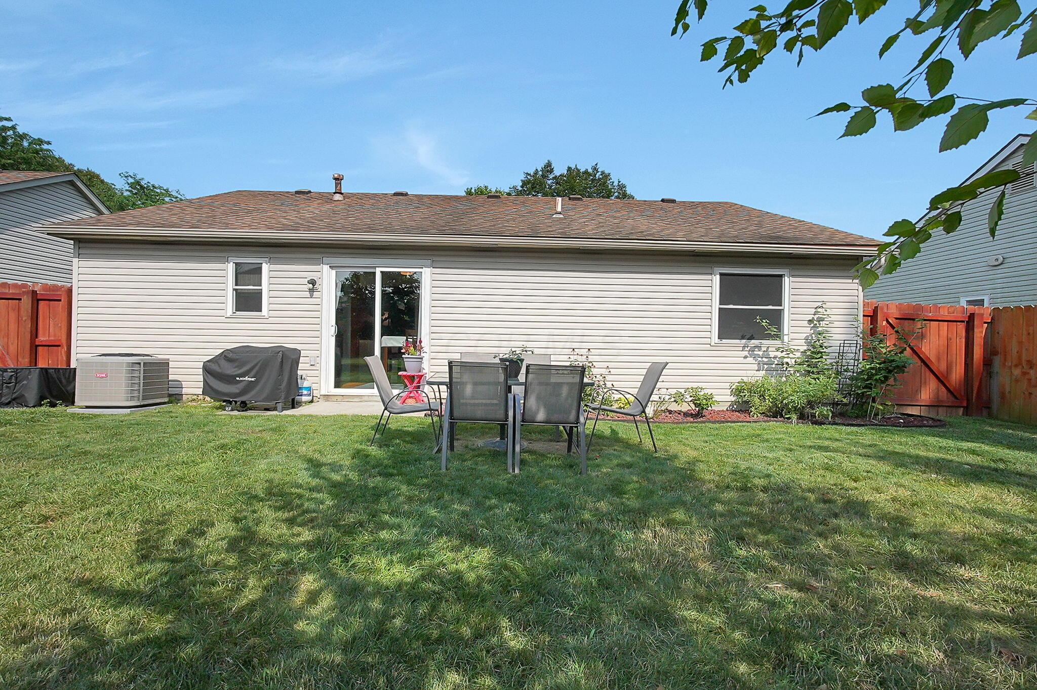 5945 Meadowsglen Drive Property Photo 24
