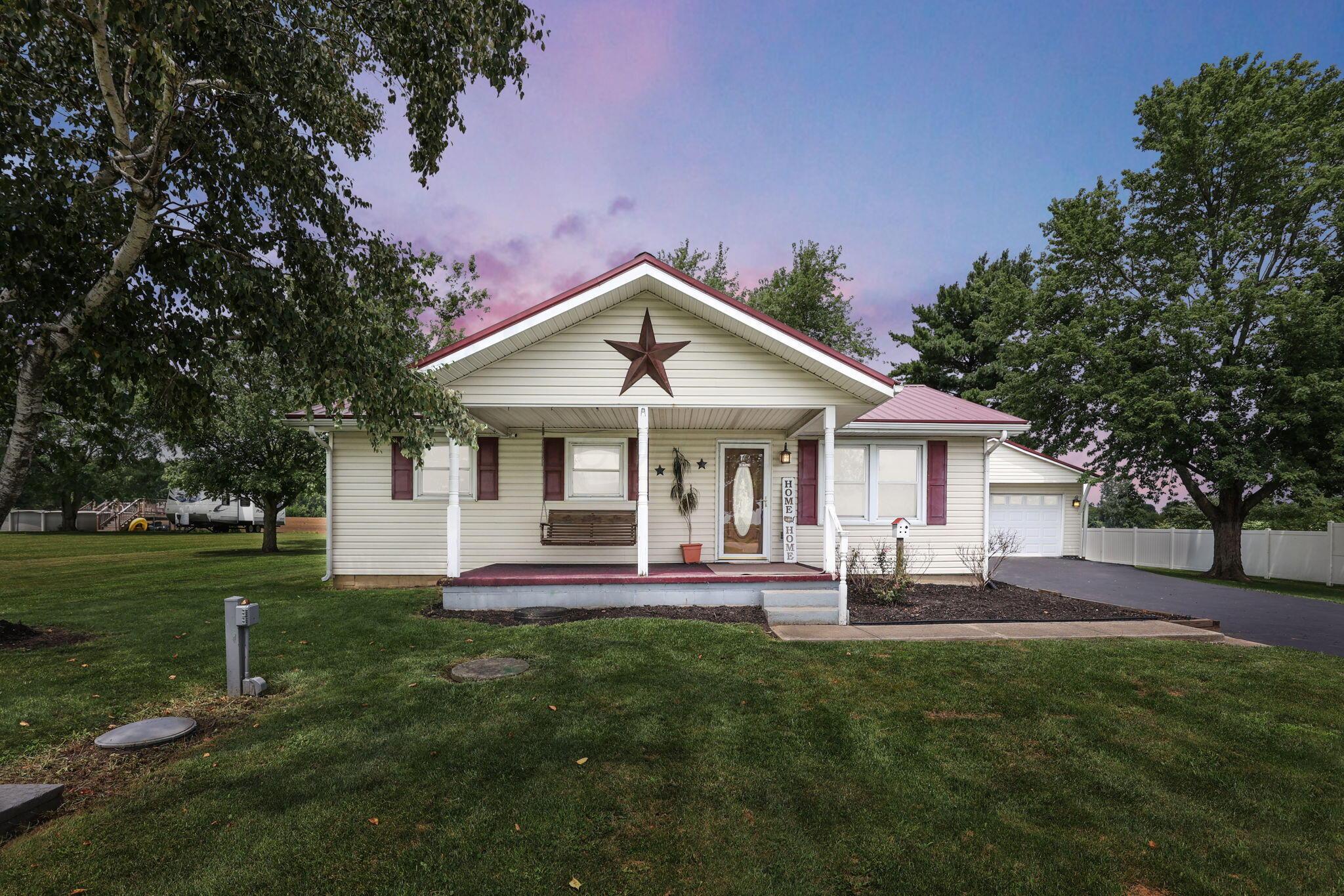 4903 Washington Waterloo Road Ne Property Photo 1