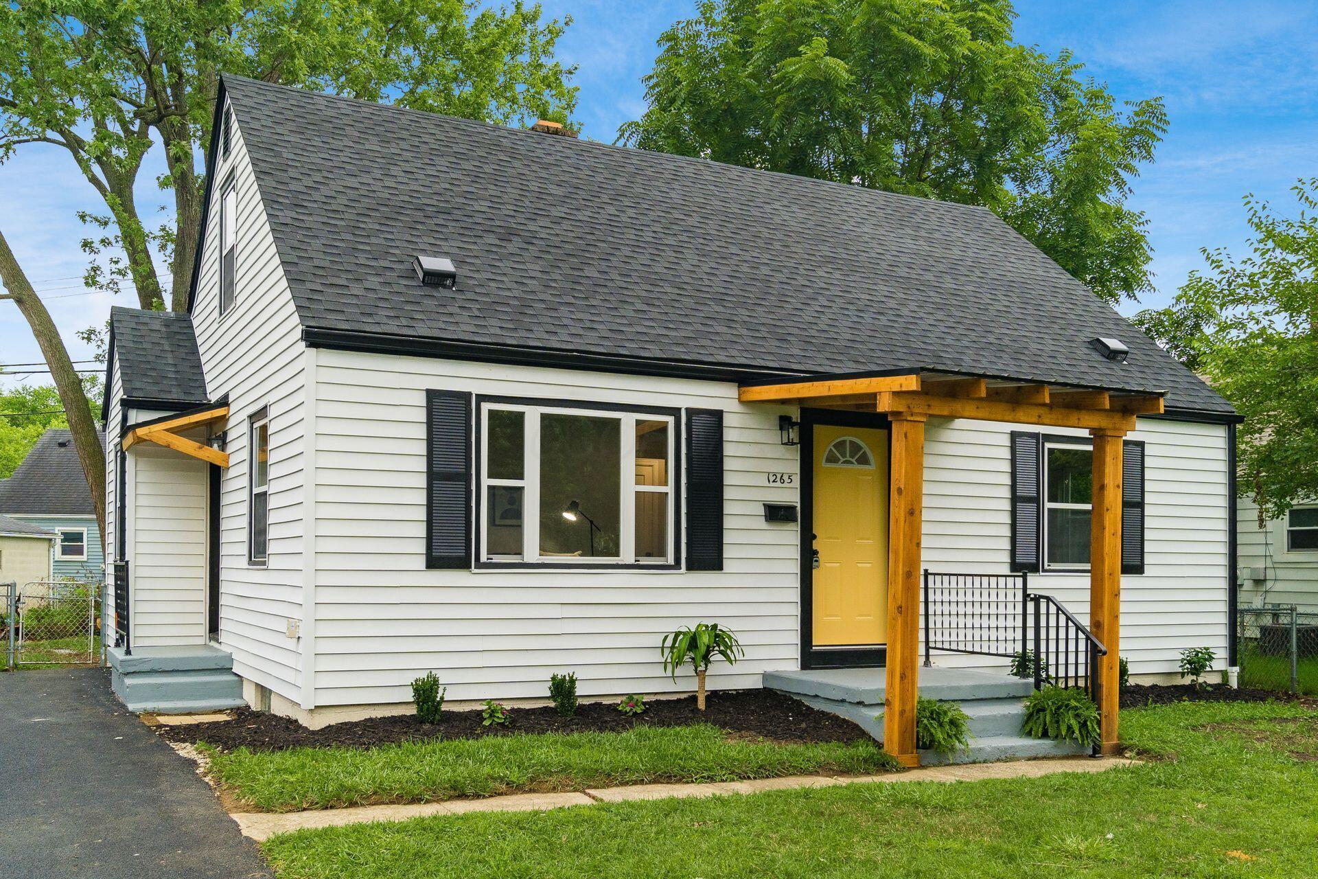 1265 E North Broadway Street Property Photo 1