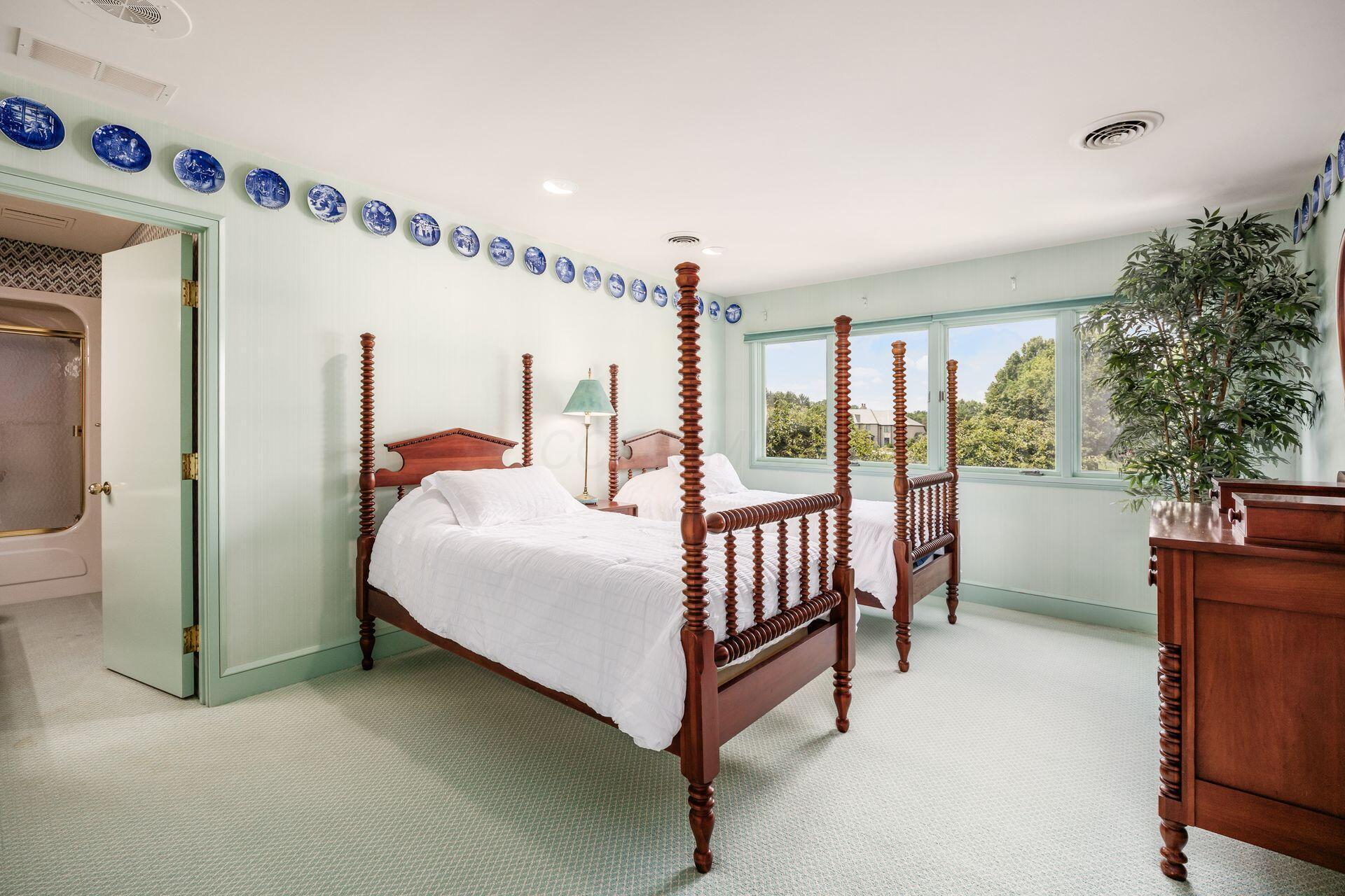 8565 Dunsinane Drive Property Photo 45