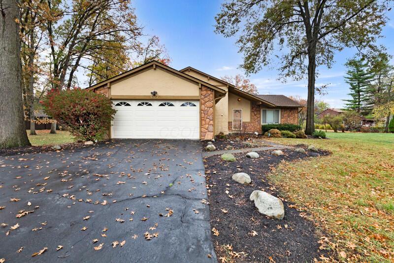 602 Country Club Road Property Photo 1