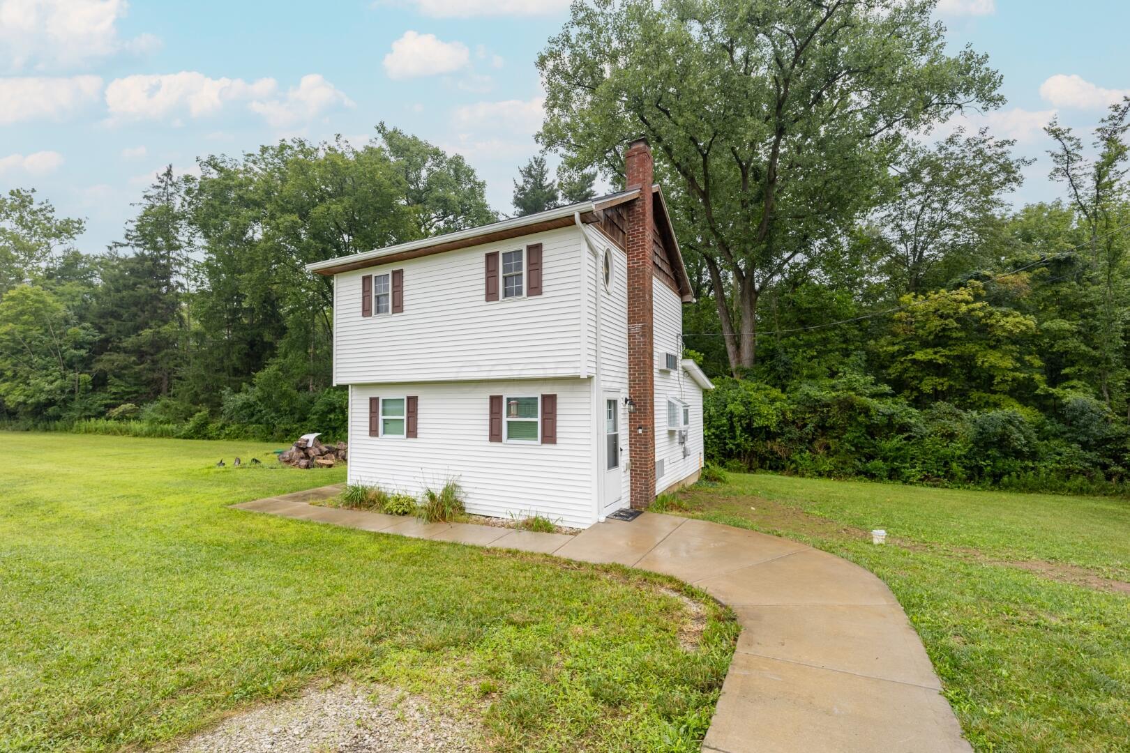 4662 Hazelton Etna Road Property Photo 1