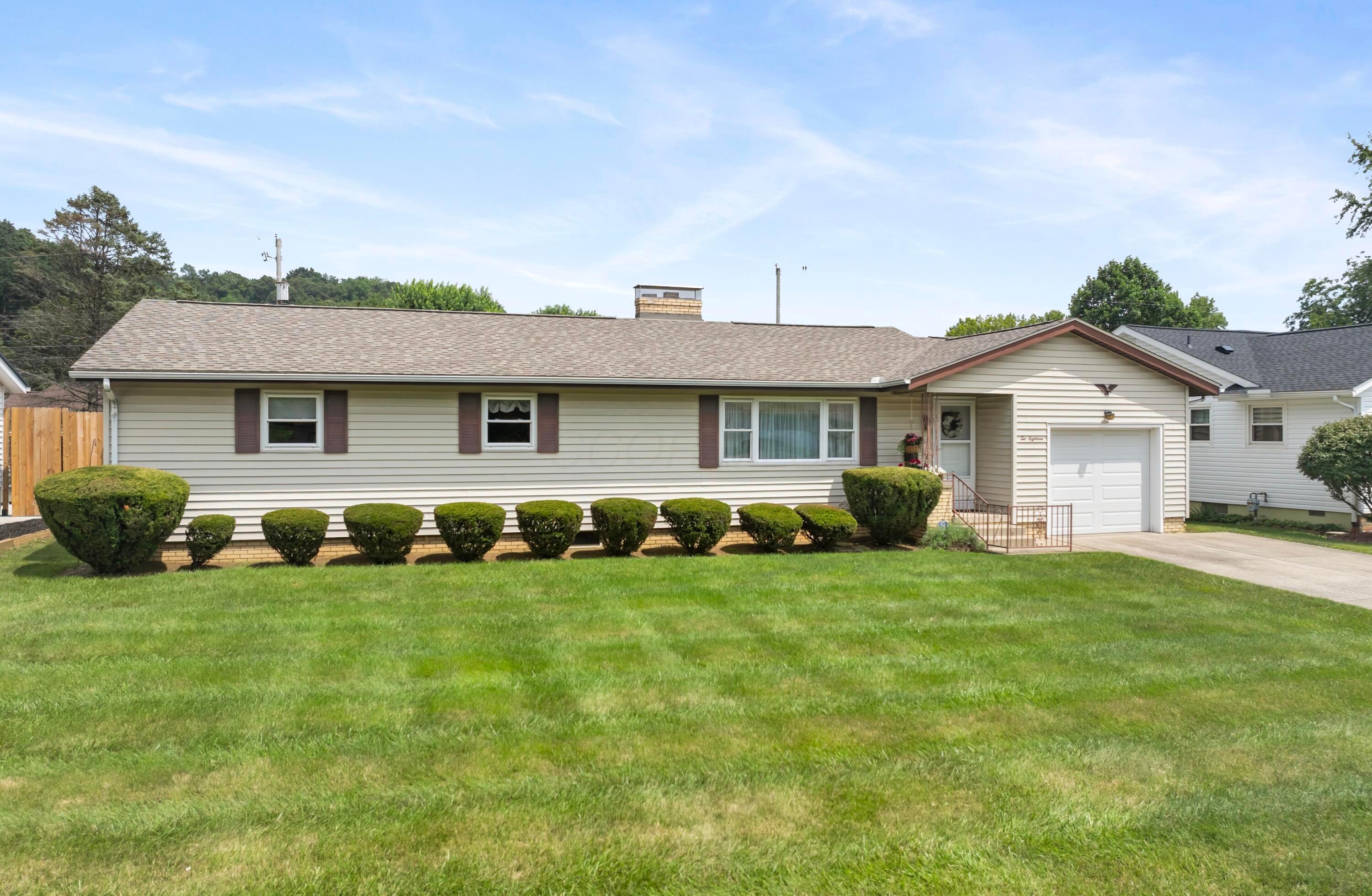 218 Kanawha Road Property Photo 1