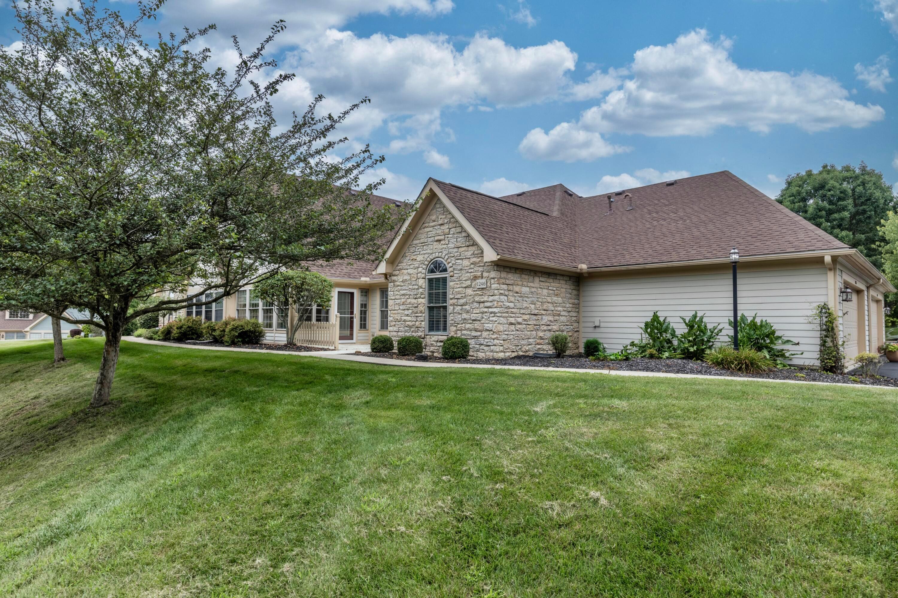 1246 Stoneridge Place Property Photo 1
