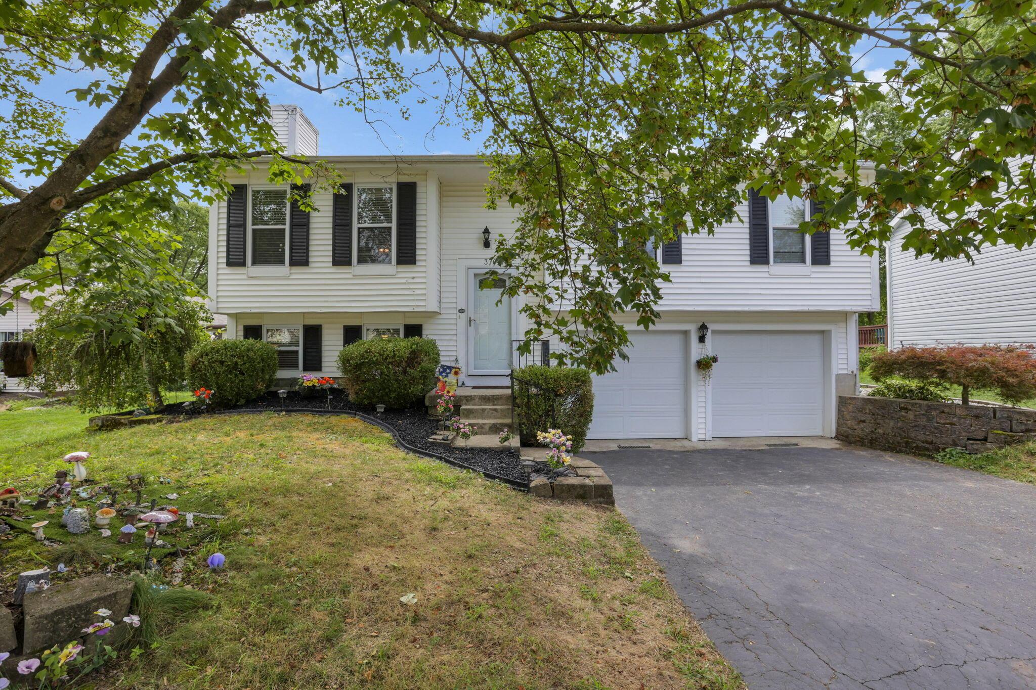 3767 Bridle Court Property Photo 1