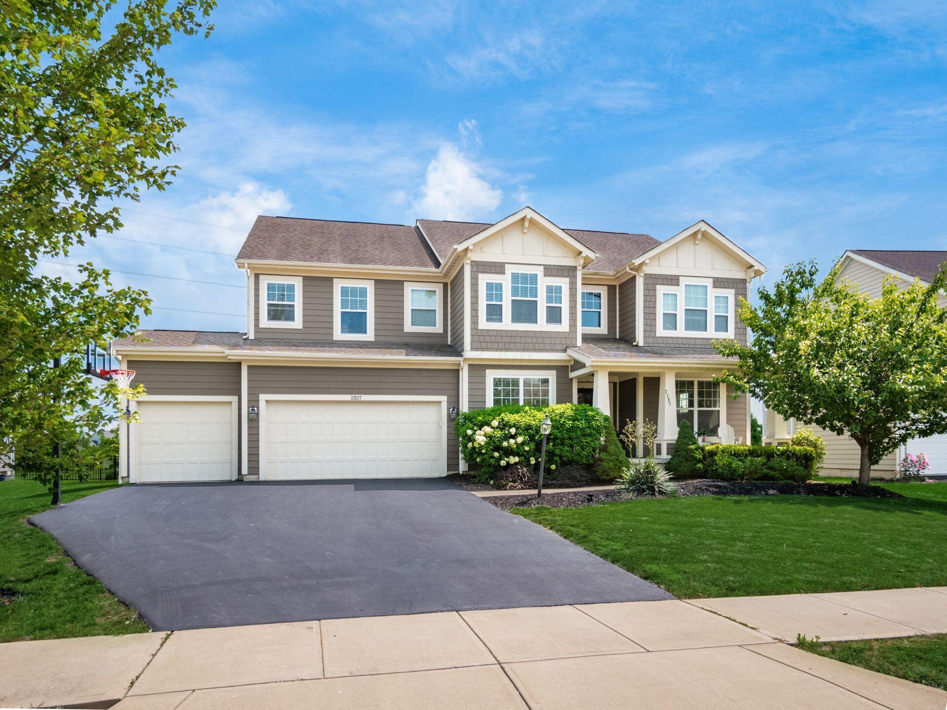 2507 Triple Crown Crossing Property Photo 1