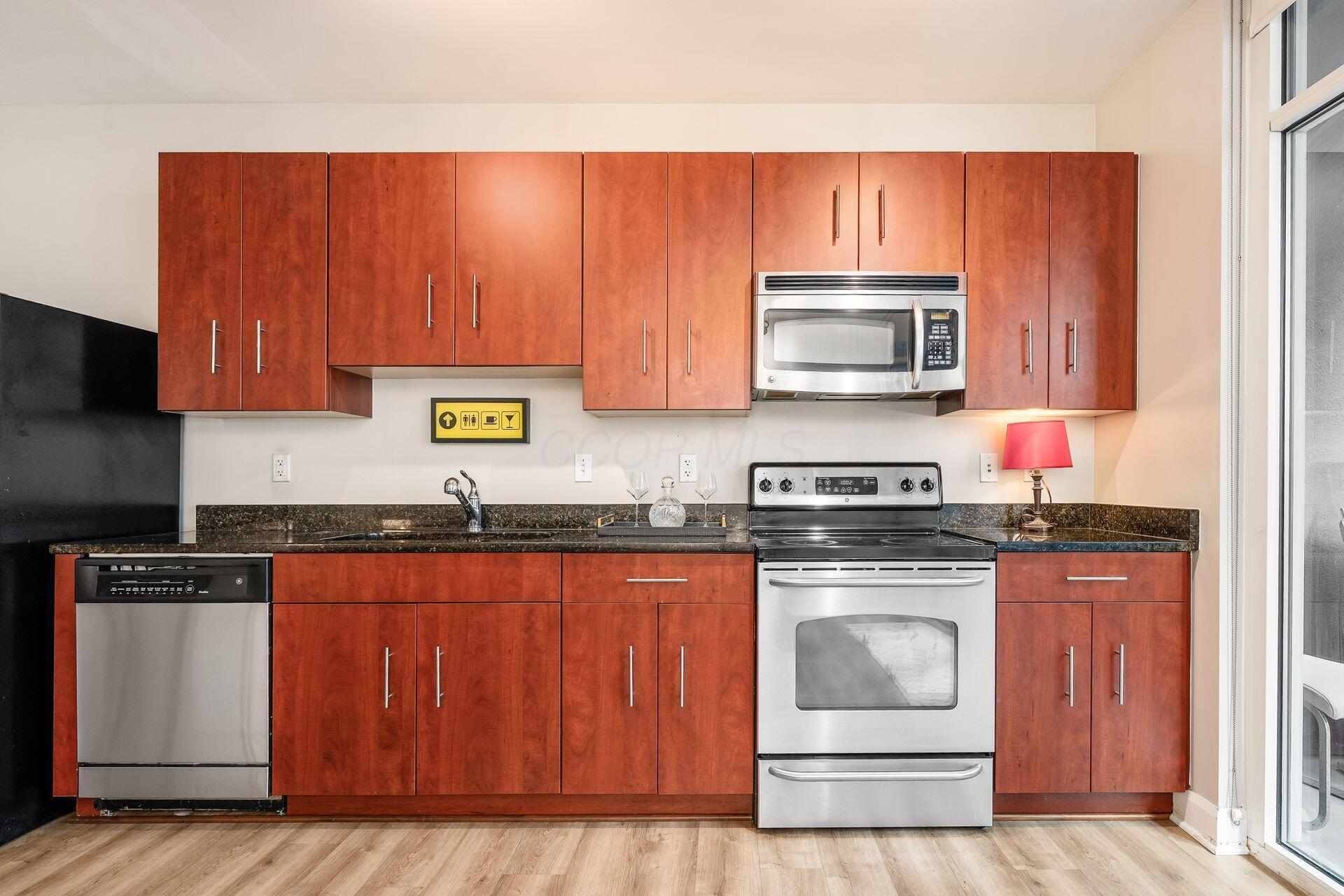 100 E Gay Street, 501 Property Photo 6