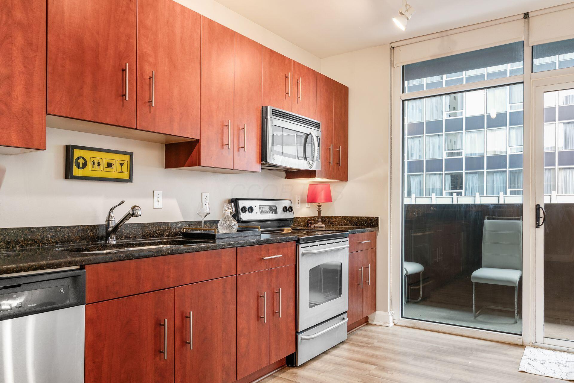 100 E Gay Street, 501 Property Photo 8