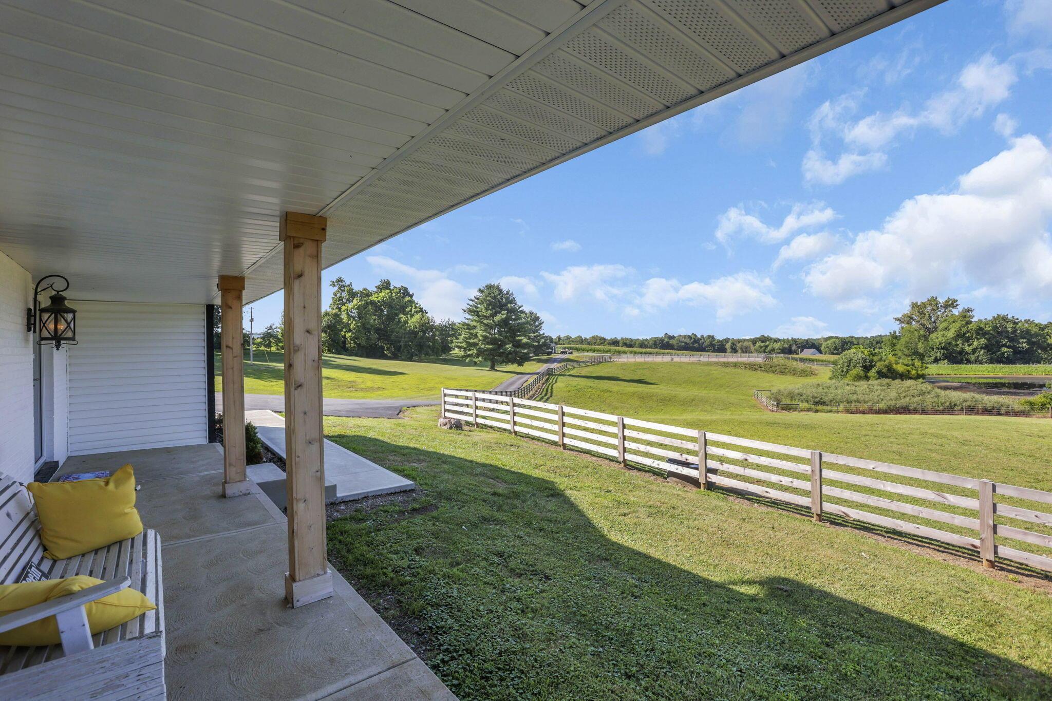 5771 Royalton Road Sw Property Photo 1