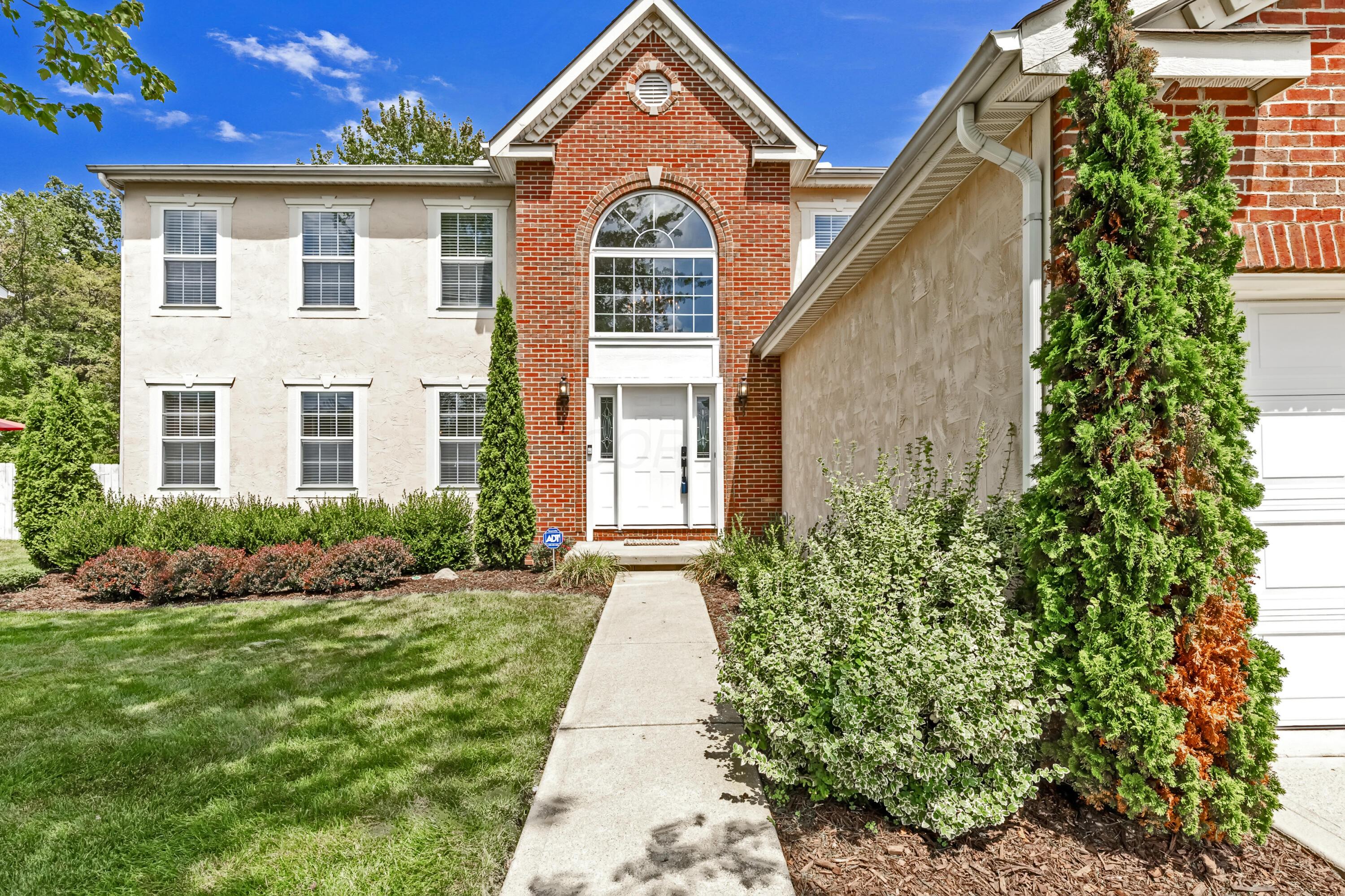 8138 Slate Ridge Boulevard Property Photo 1