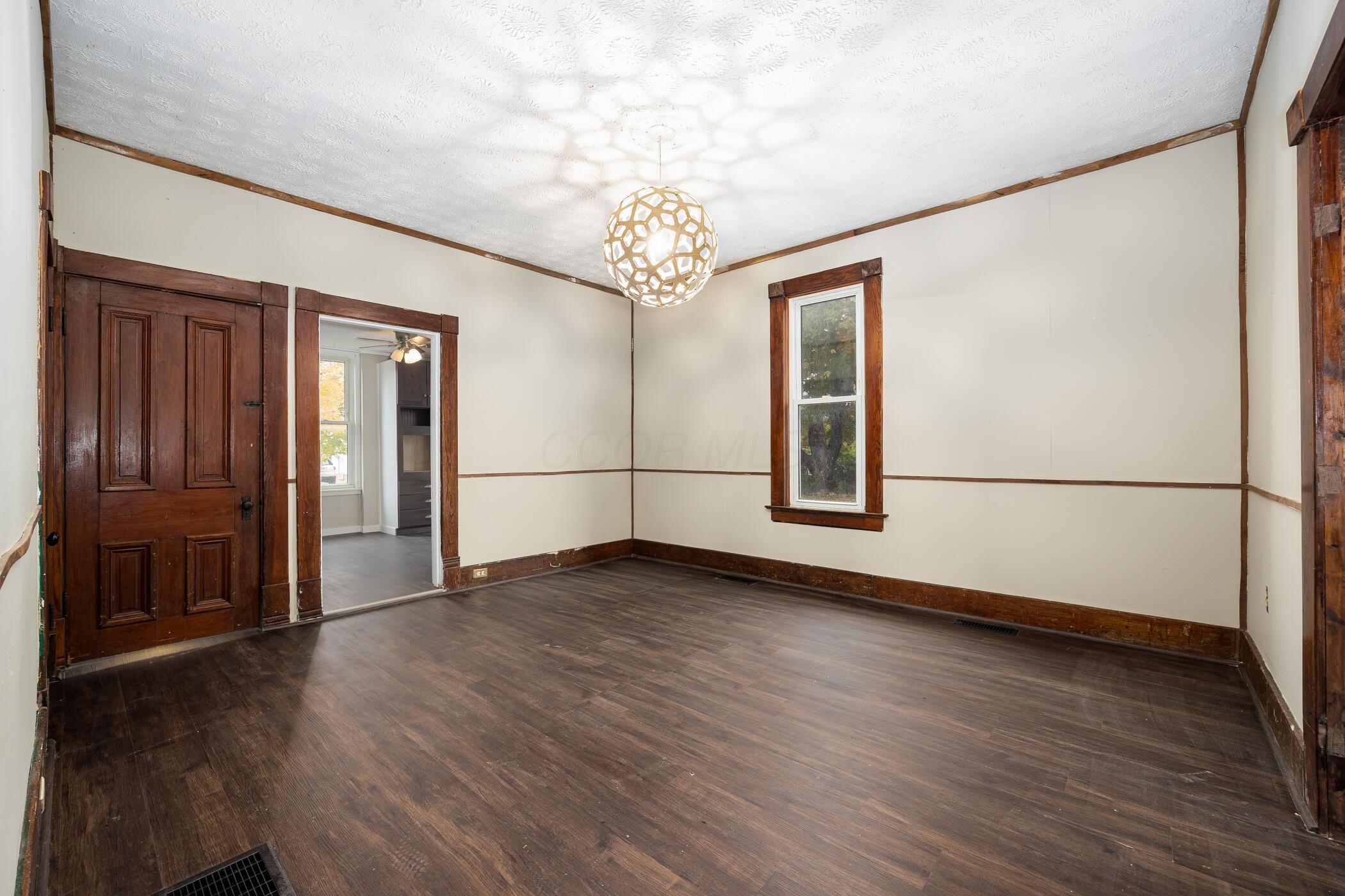 128 W Corwin Street Property Photo 9
