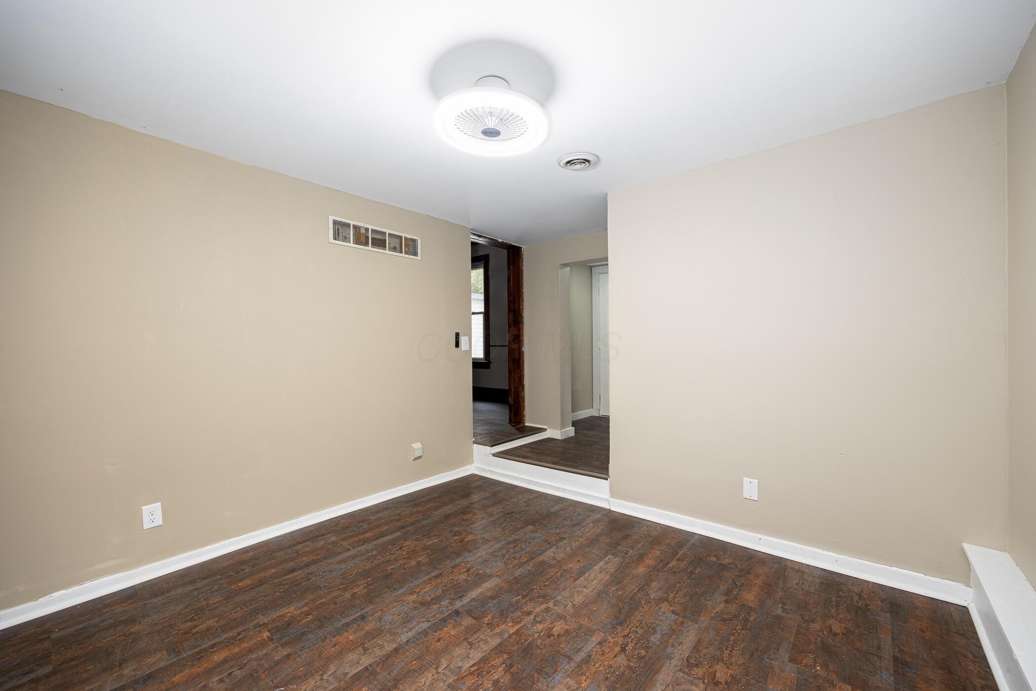 128 W Corwin Street Property Photo 20