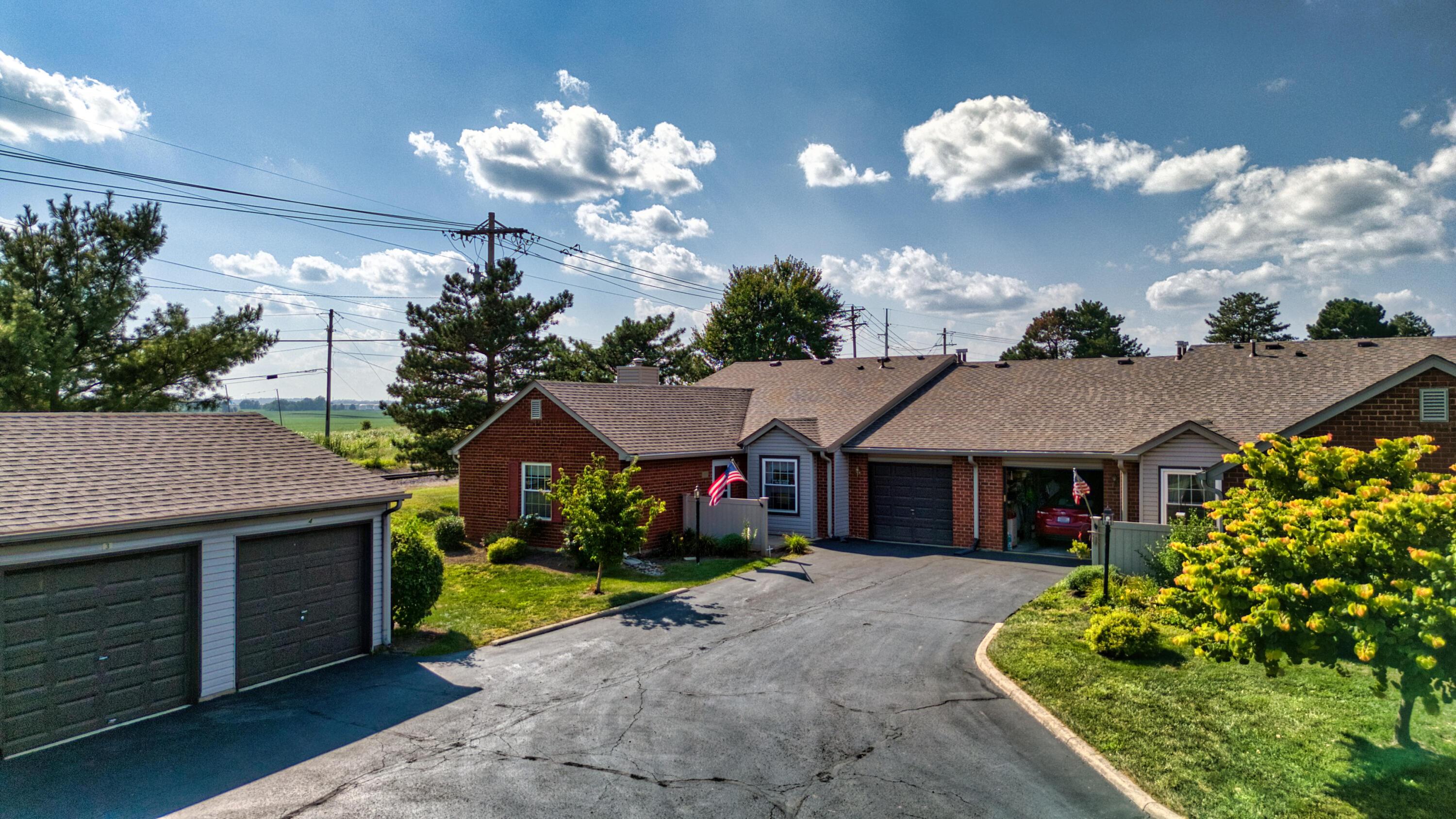 1187 Farmbrook Court Property Photo 1