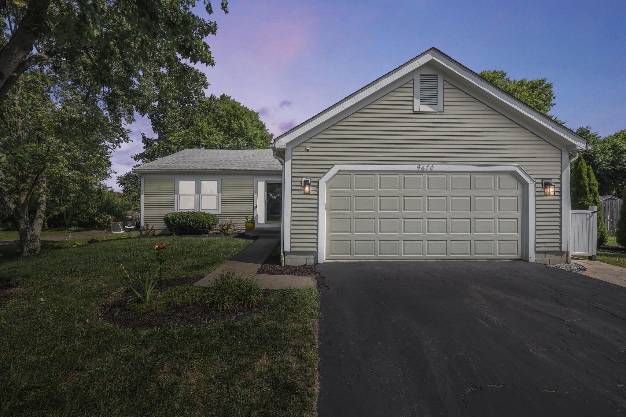 9670 Woodsfield Circle N Property Photo 1