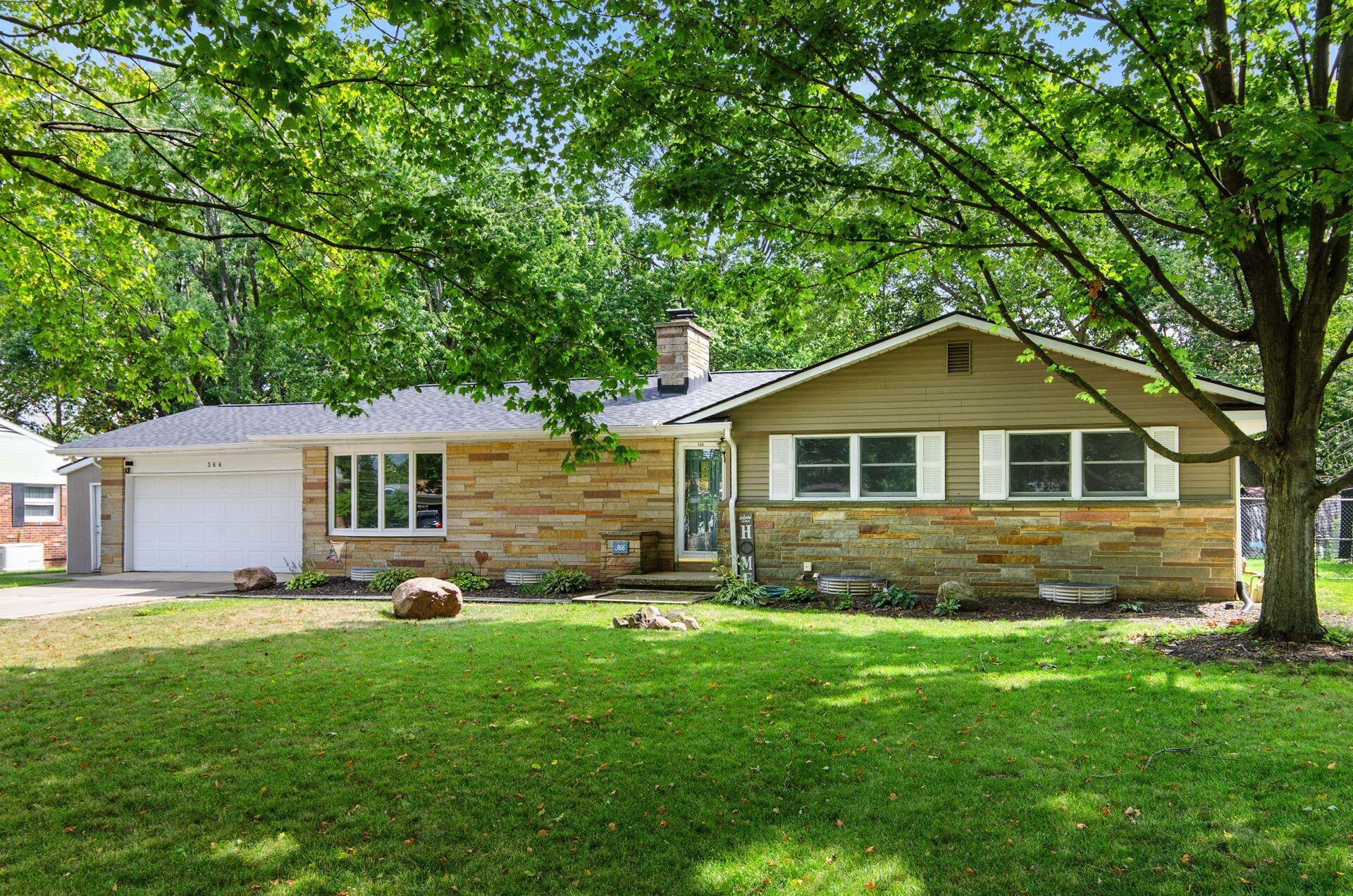 366 Hickory Drive Property Photo 1